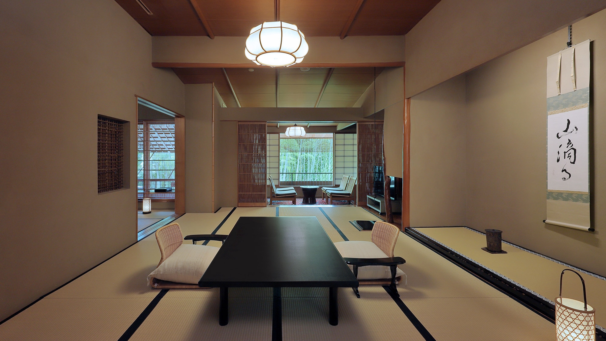 [Wakatake no Ma] Japanese-style room with a Japanese cypress bath (82 square meters)