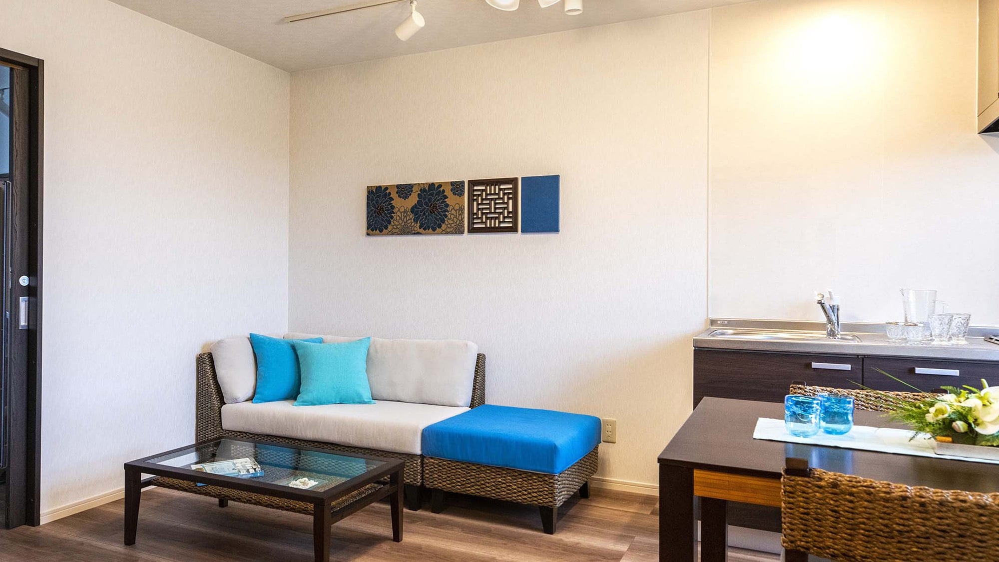 ・ [Sea breeze] Family room living room