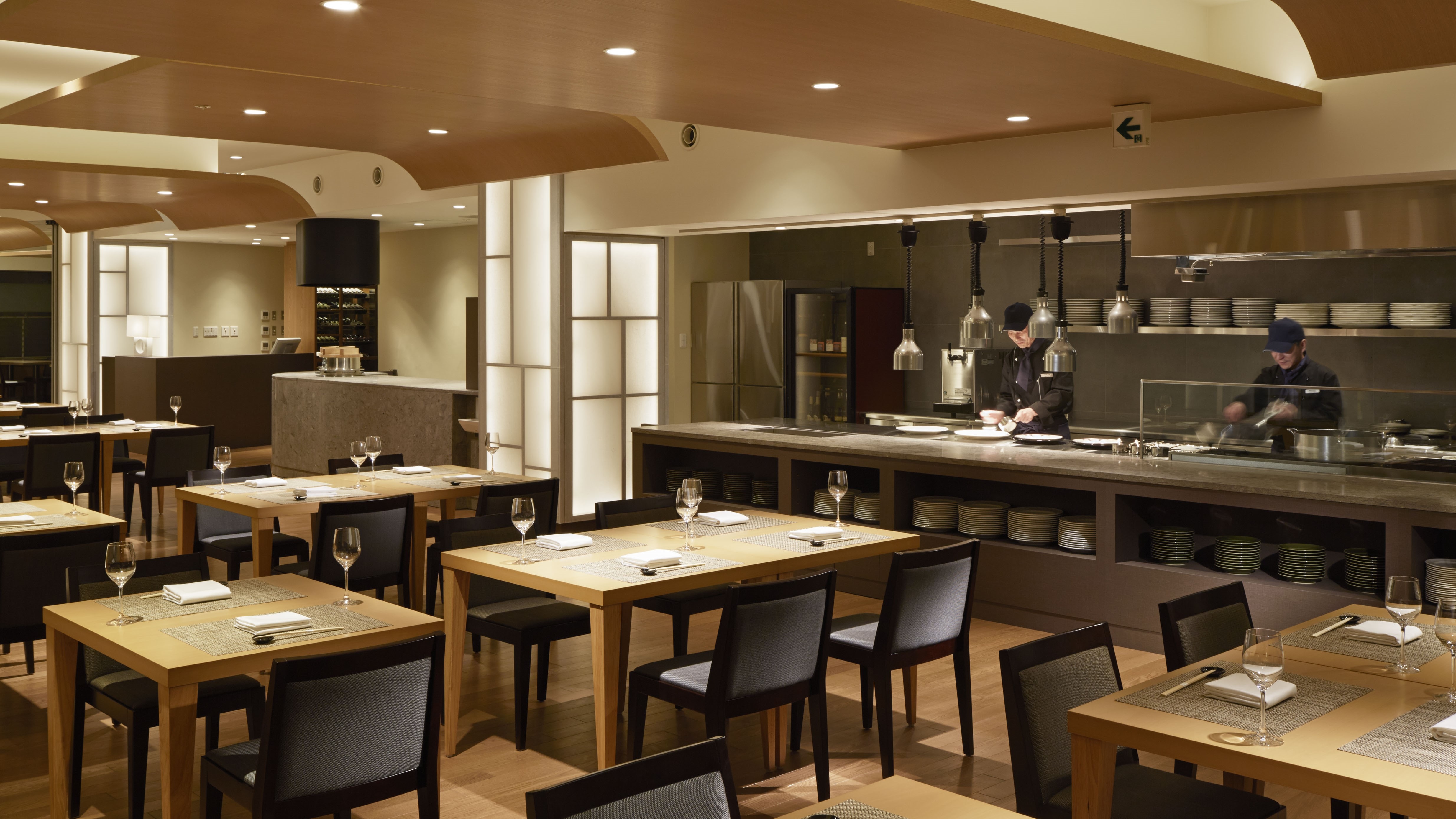 Dining “Shunsaigura”