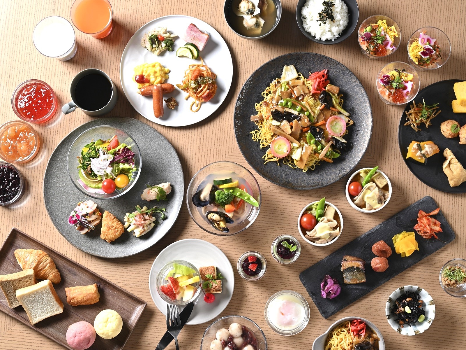 【約70品目のご朝食ビュッフェ】