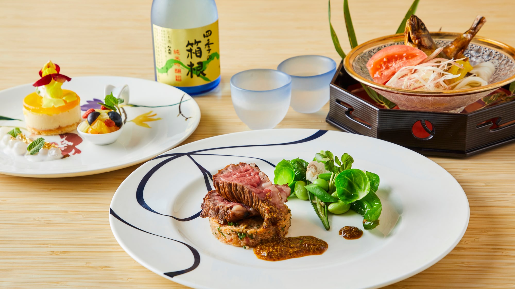 *[晚餐<元箱根> *示例] 以箱根的夏天为灵感的菜肴，包括煎当地生产的和牛。