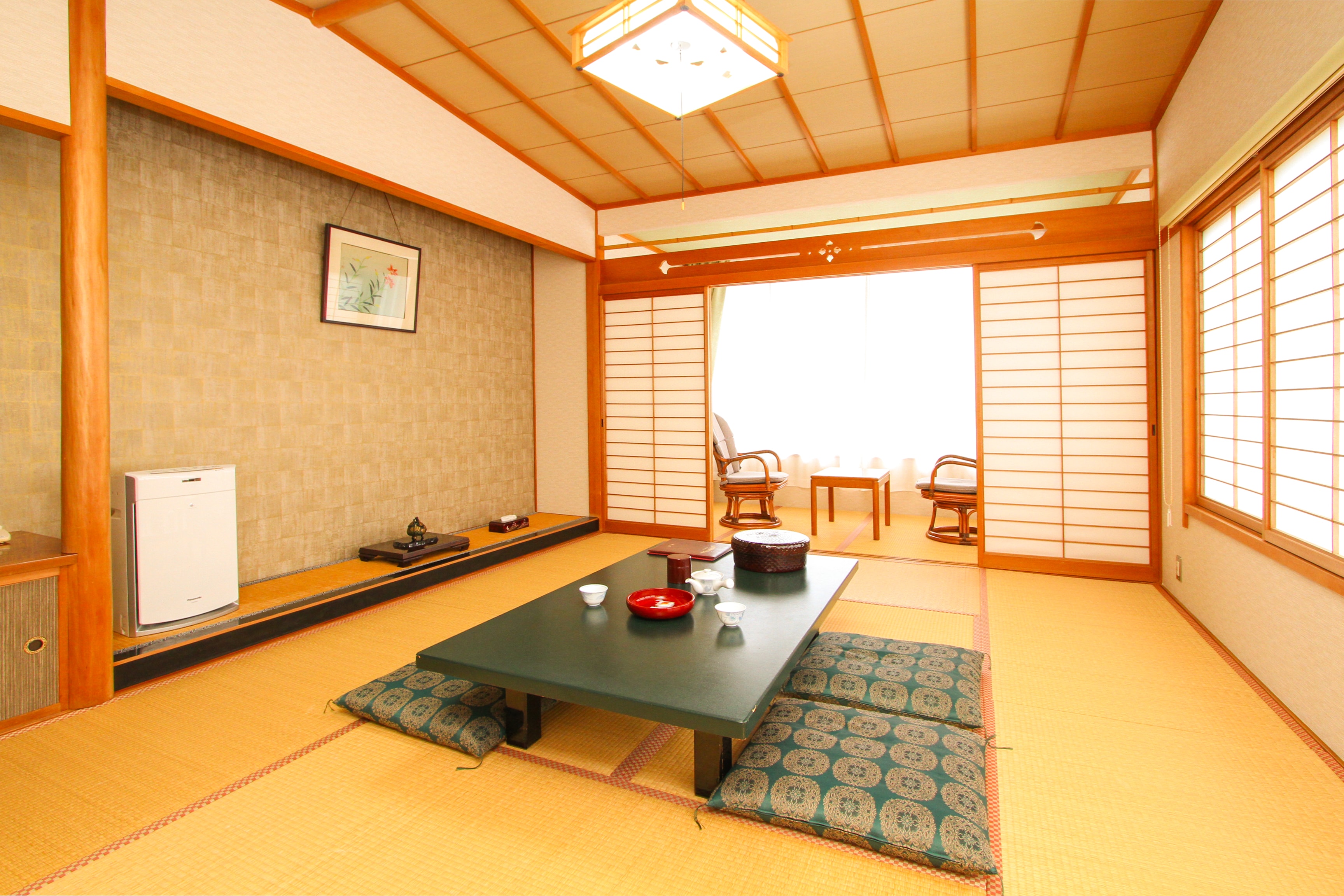 Japanese-style room (example)