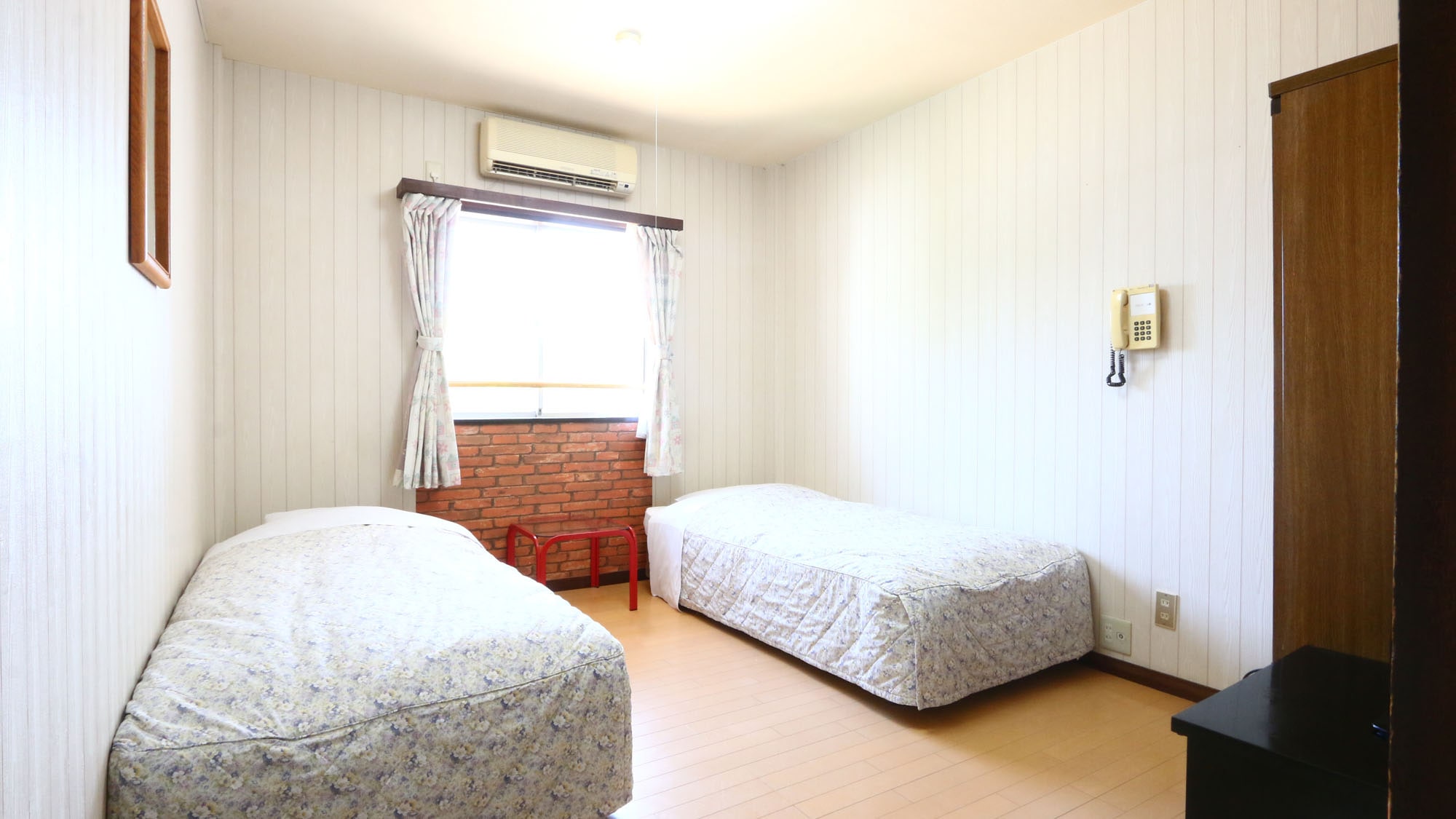 Room (main building) Twin bed room*