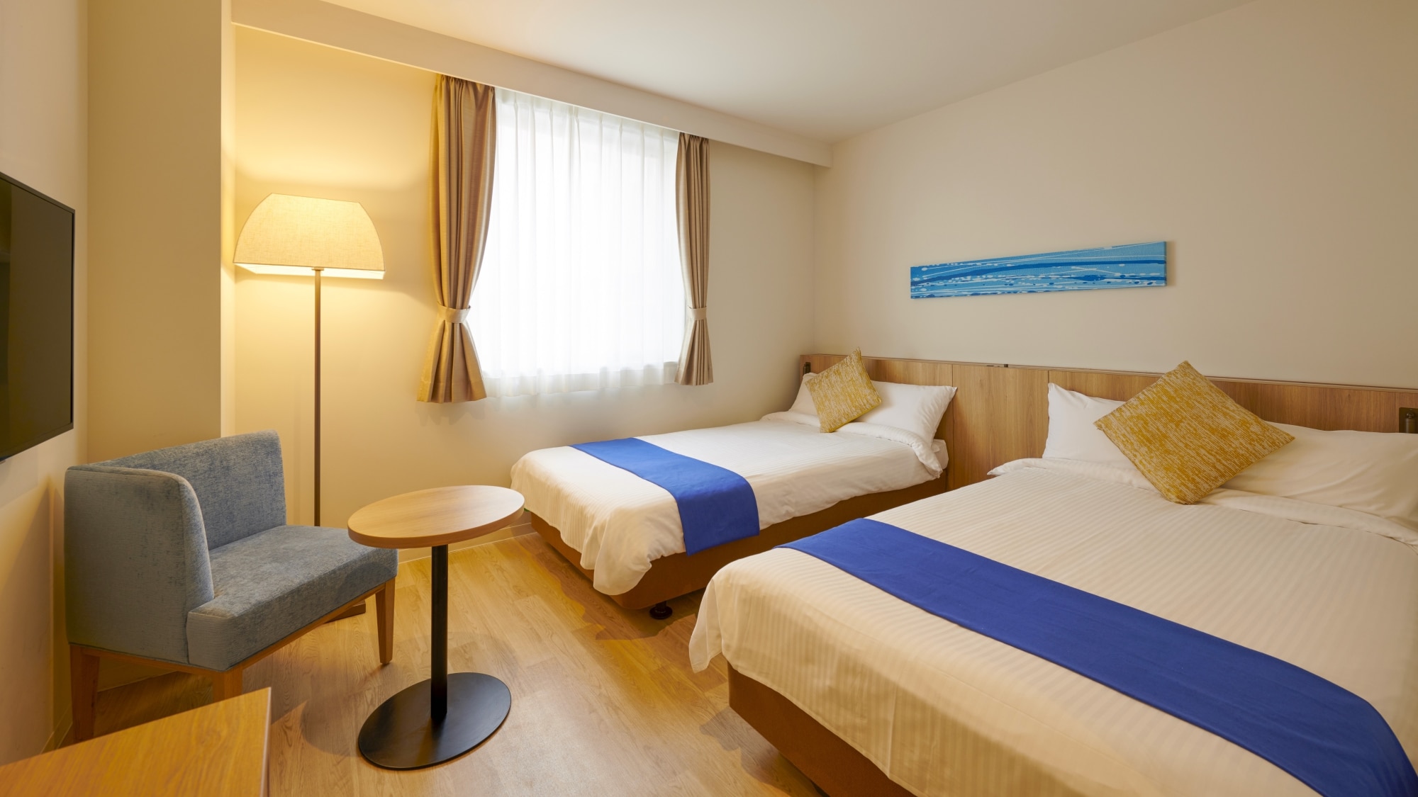 [Casual Twin] A bright room with a white base. A simple twin room measuring 23 square meters.