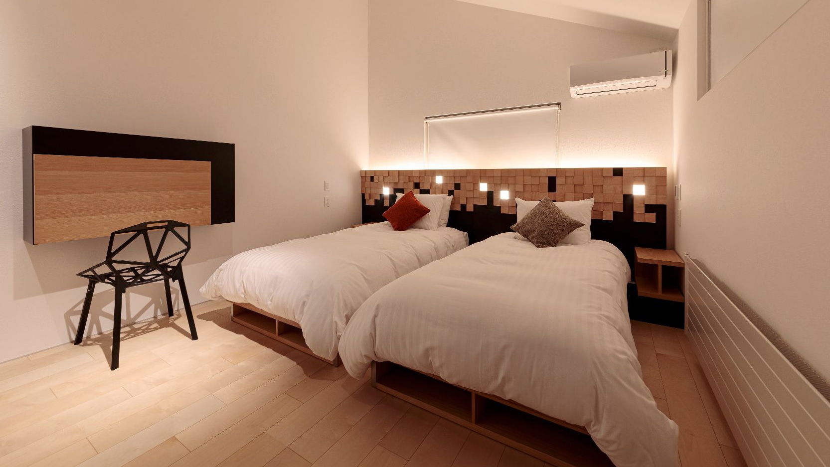 Room 108 / Luce