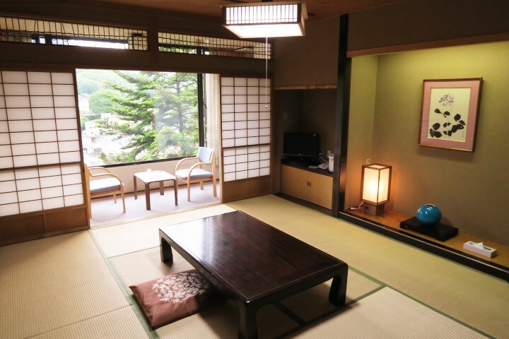 Kamar bergaya Jepang (kamar untuk 4 orang)