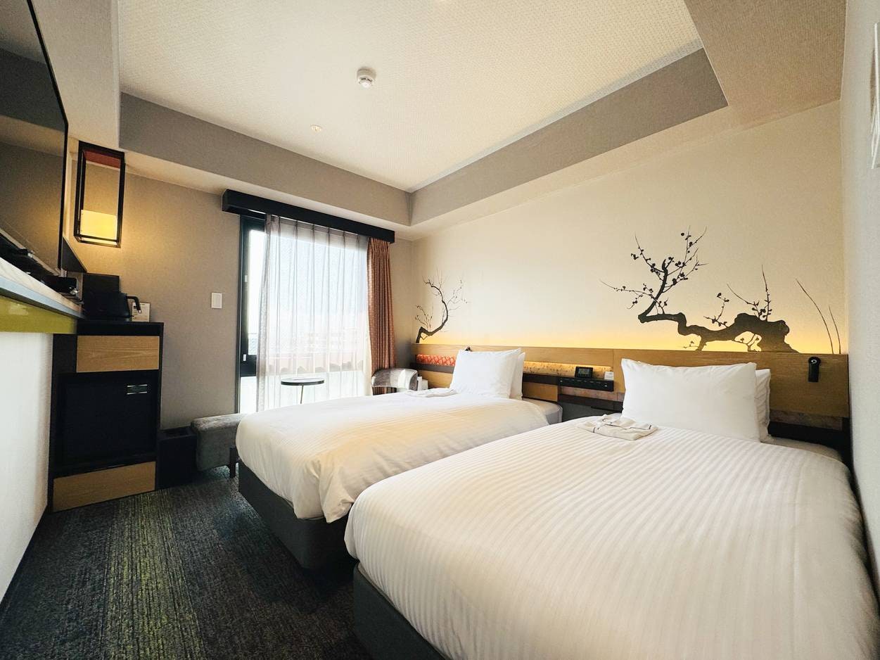 雙床房（單人席夢思床）適合情侶和家庭入住