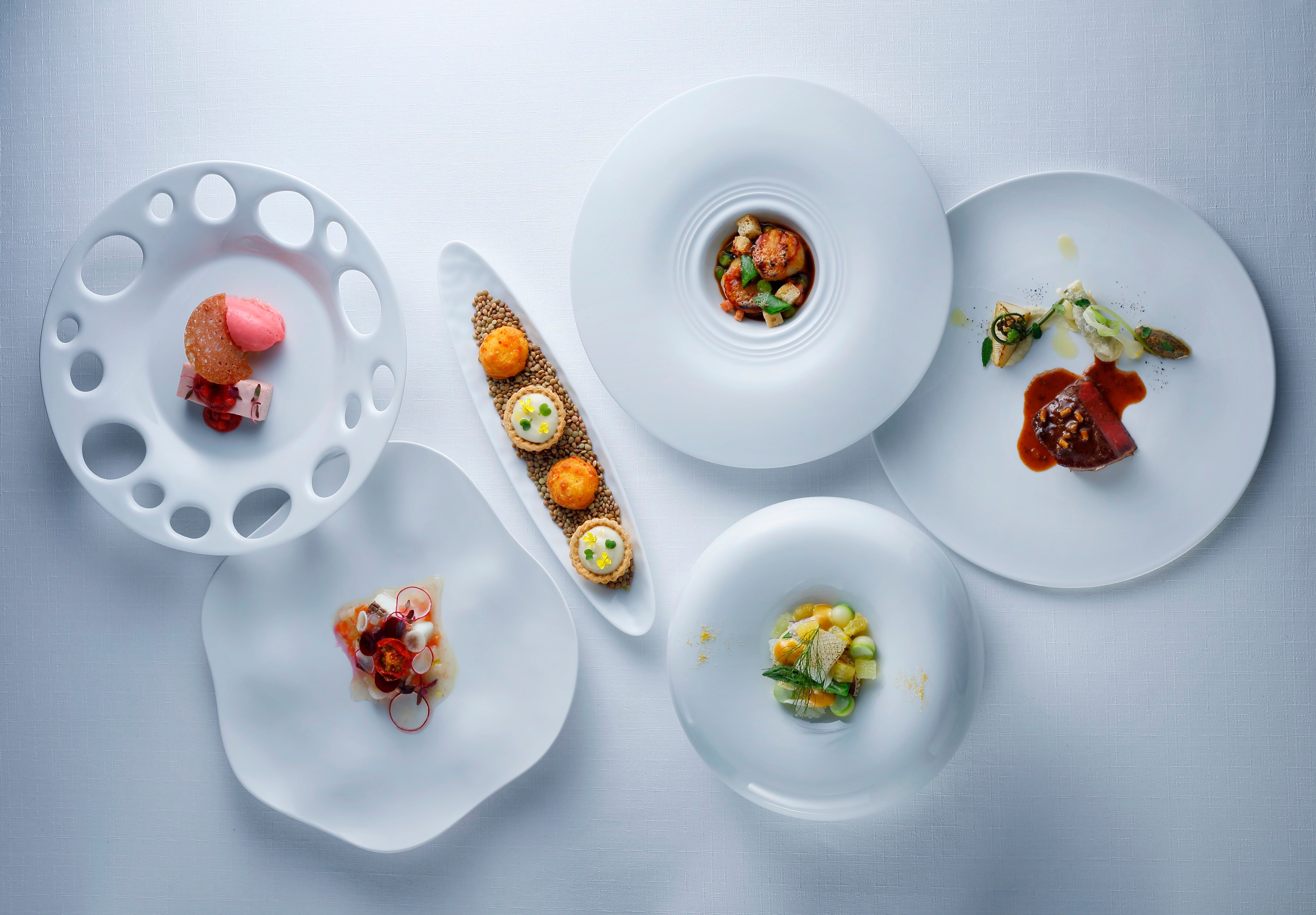 [La Rose] French cuisine by an up-and-coming chef who trained at a three-star restaurant in France