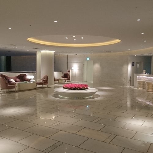 Lobby night