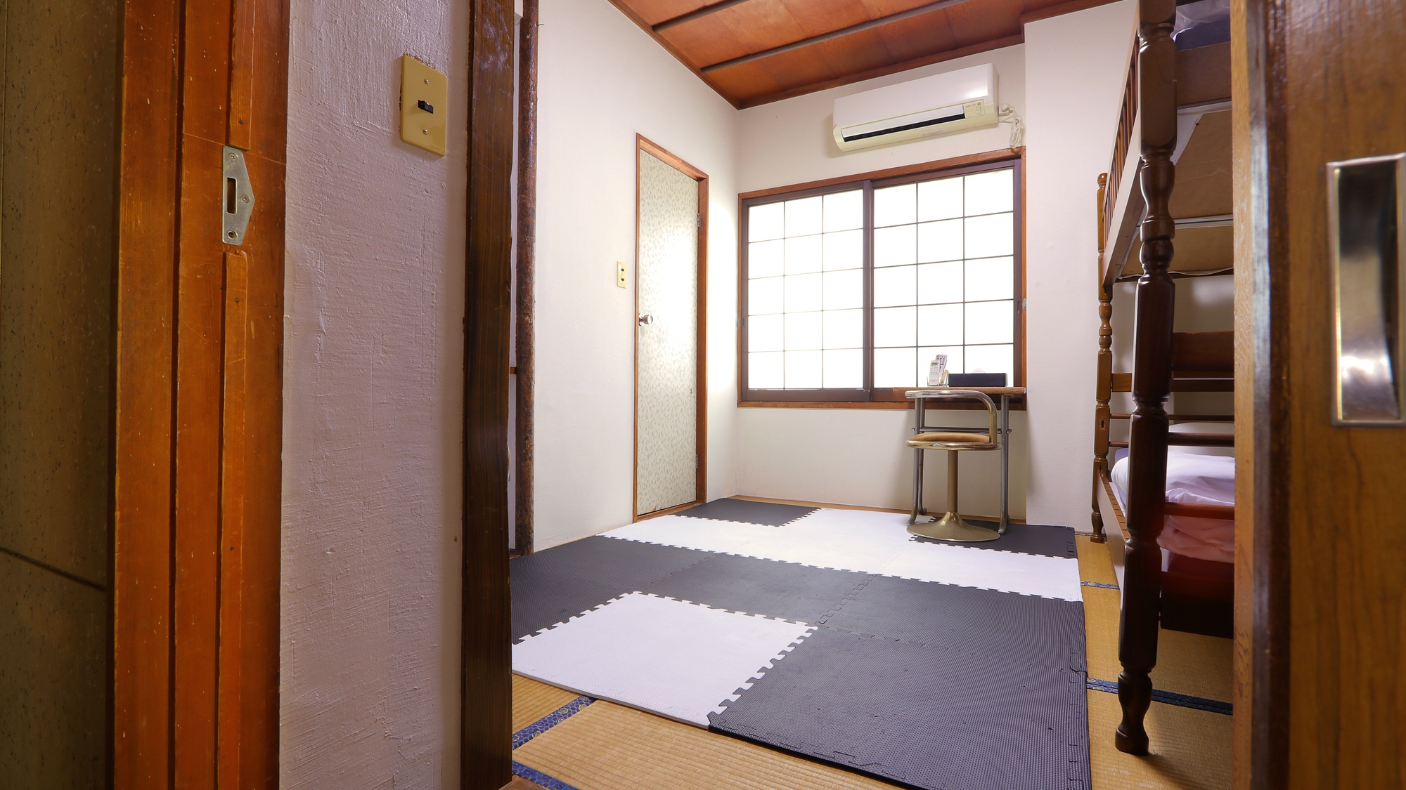 [Hotel Yado Kaifu] Bunk beds - Japanese-style room <shared bath>