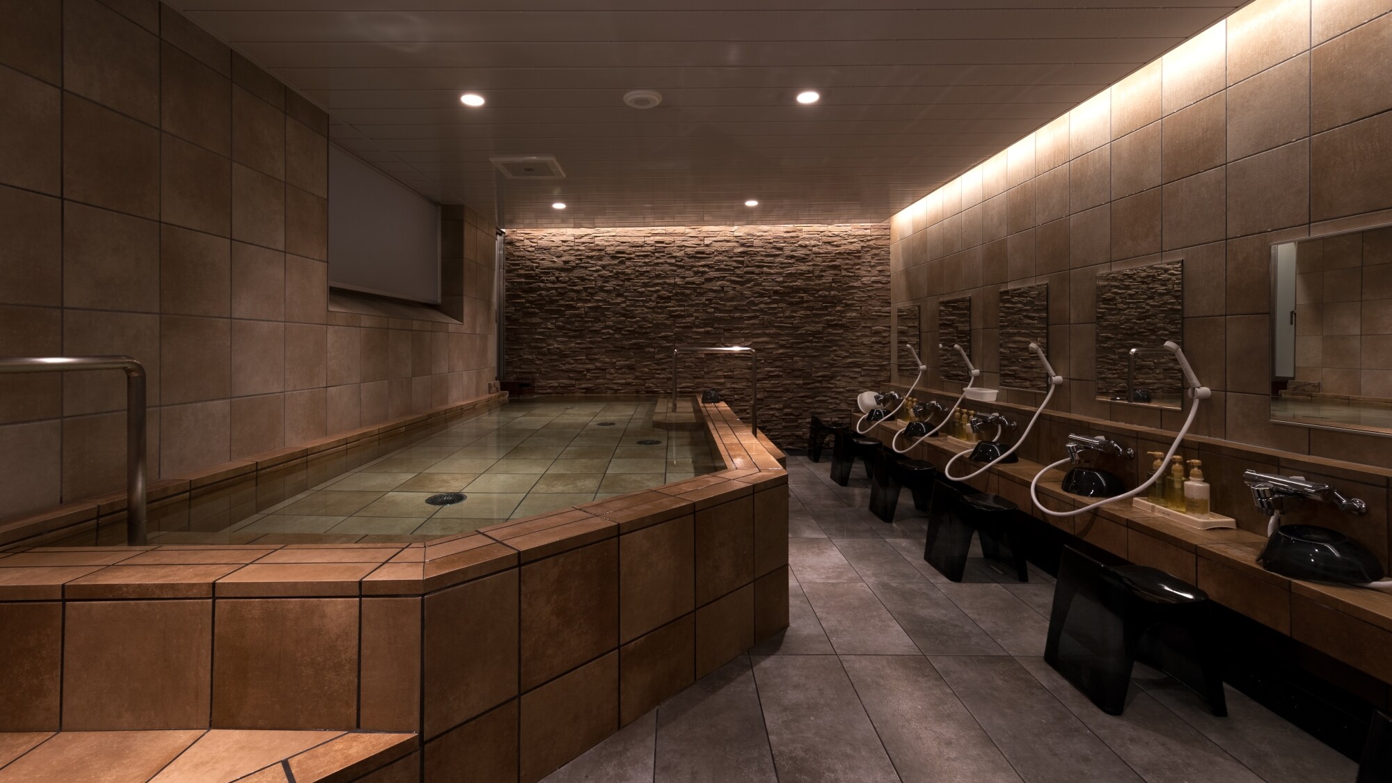 10F women's public bath