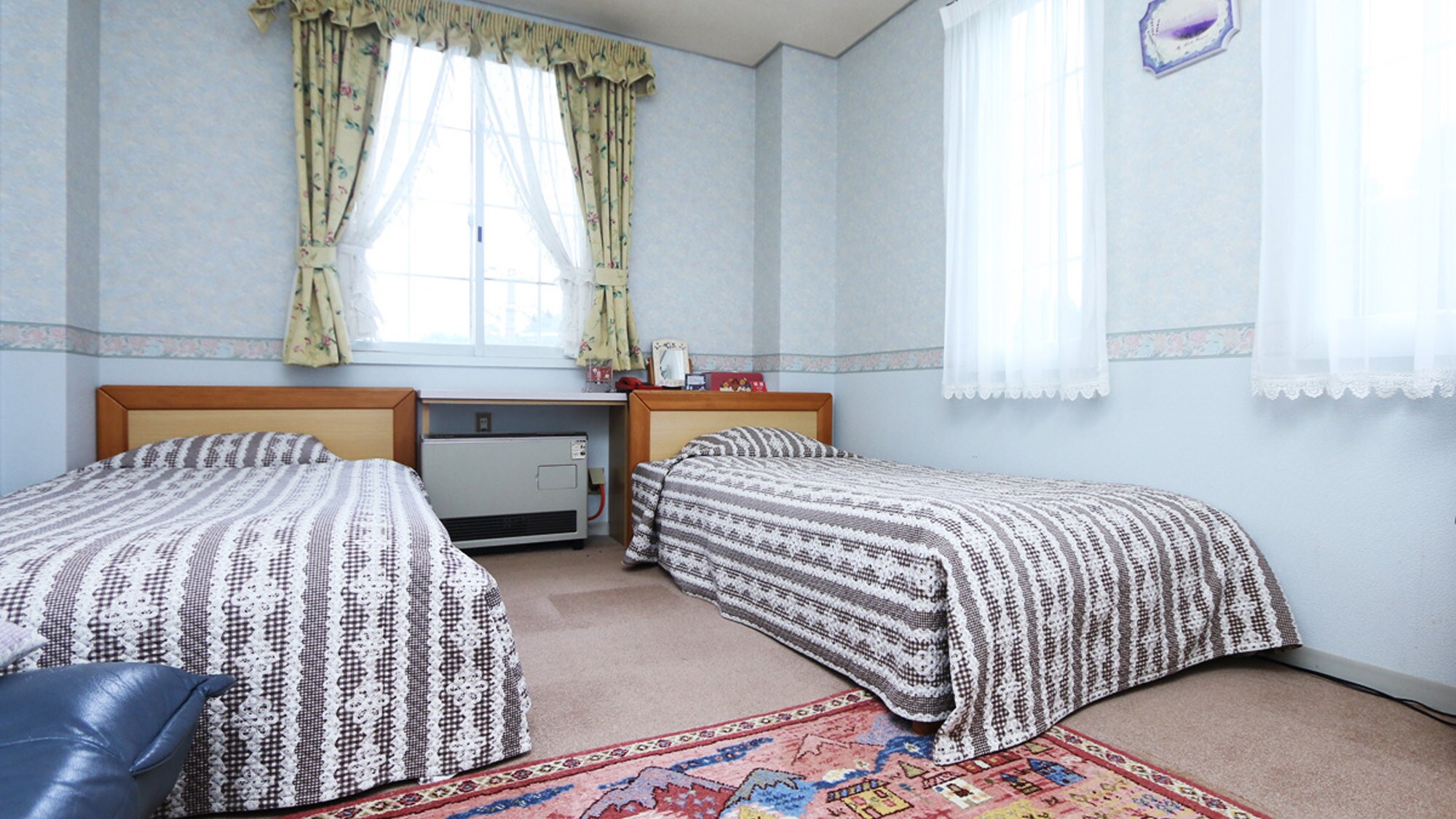 A twin room recommended for couples and married couples.