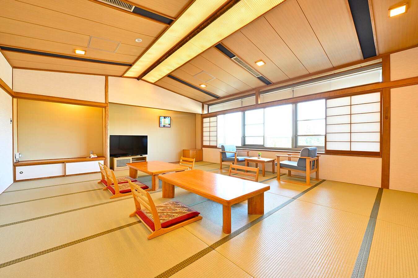 [Japanese-style room]