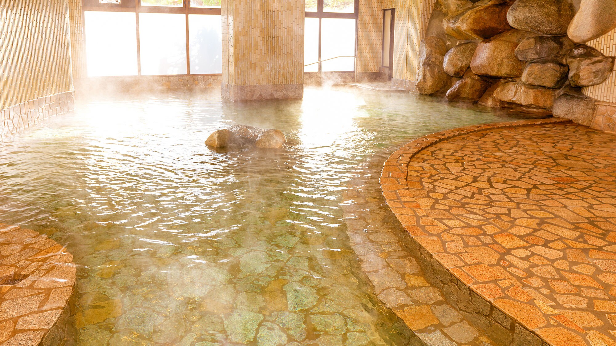 布袋和尚之湯（大型公共澡堂）