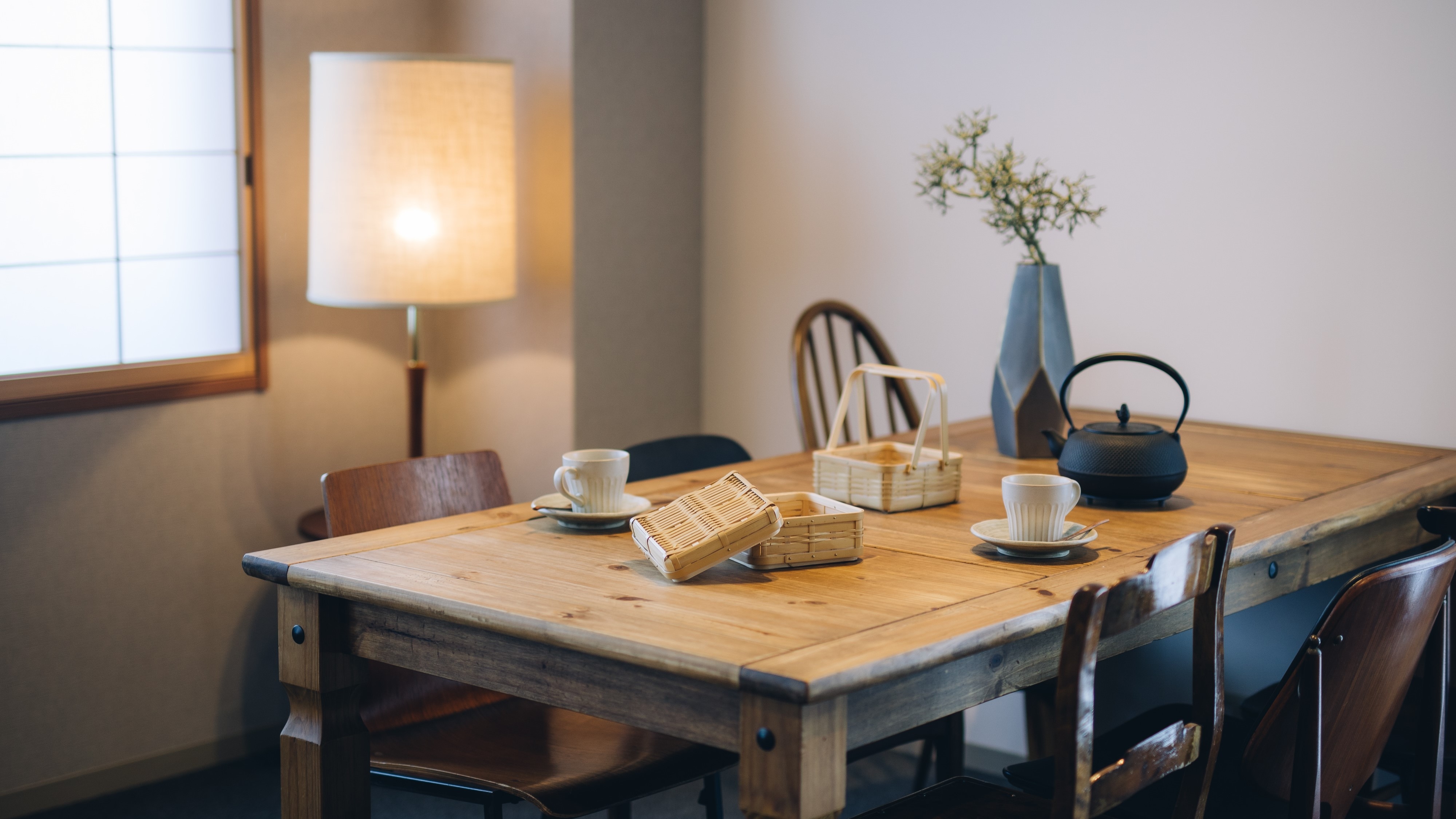 Antique chairs with different designs (P2BRJ)