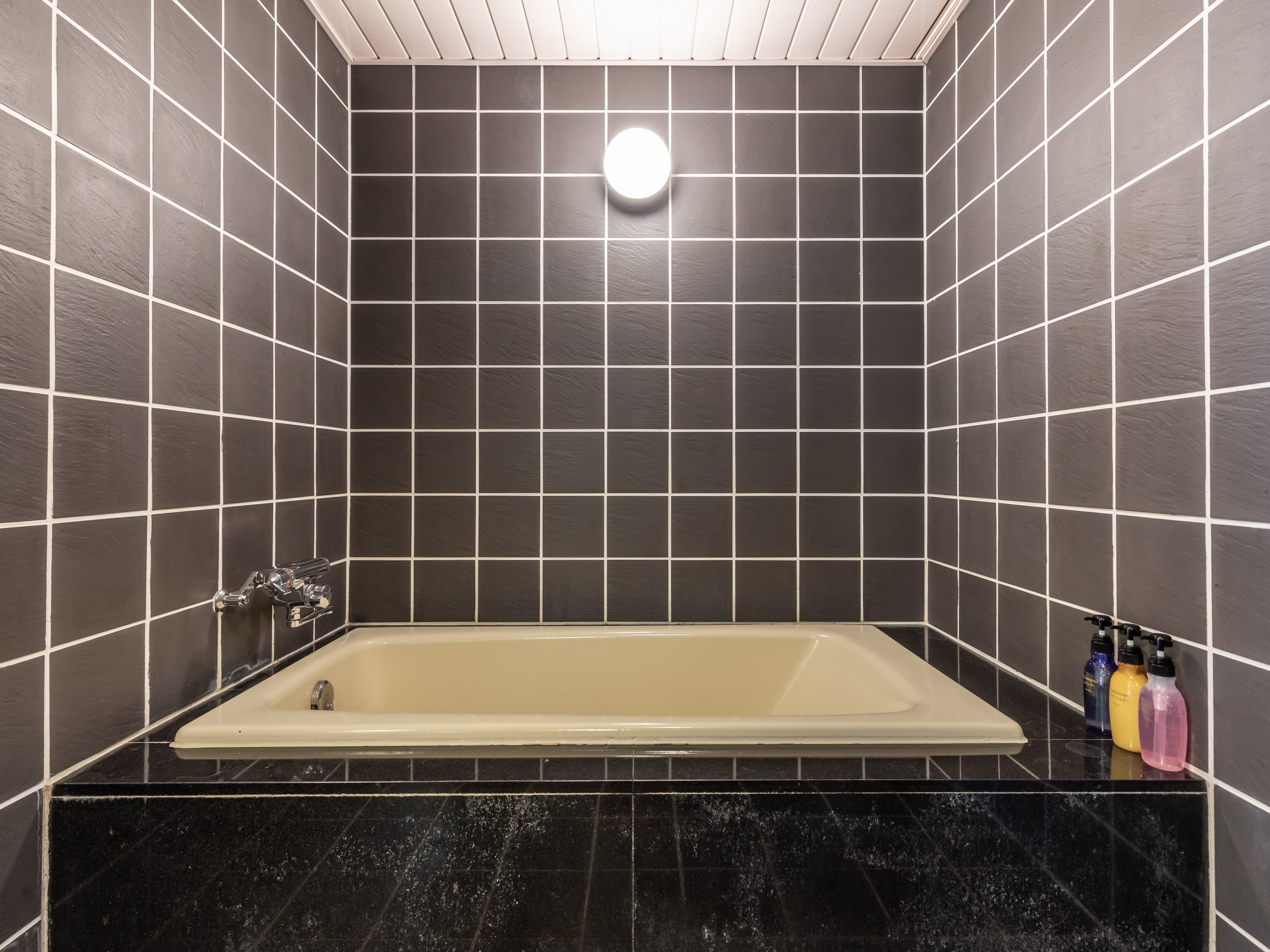  [Non-smoking] Japanese-style room for 1 to 4 people