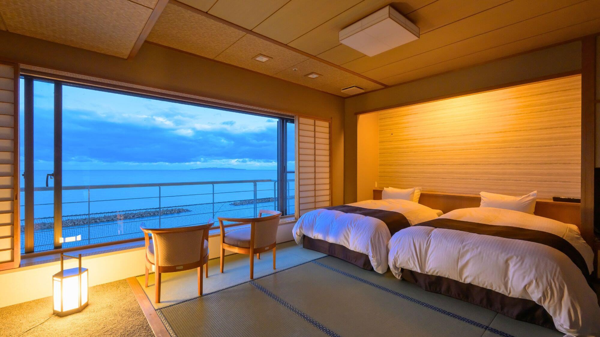 [Soyokaze-kan Kaitenro (Phòng ngủ kiểu Nhật)] Một căn phòng kiểu Nhật có hai giường đơn trong một căn phòng kiểu Nhật rộng 13 chiếu tatami.