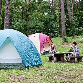 *[Example of an auto camping site] Each site is separated by a forest, giving you a little private space!
