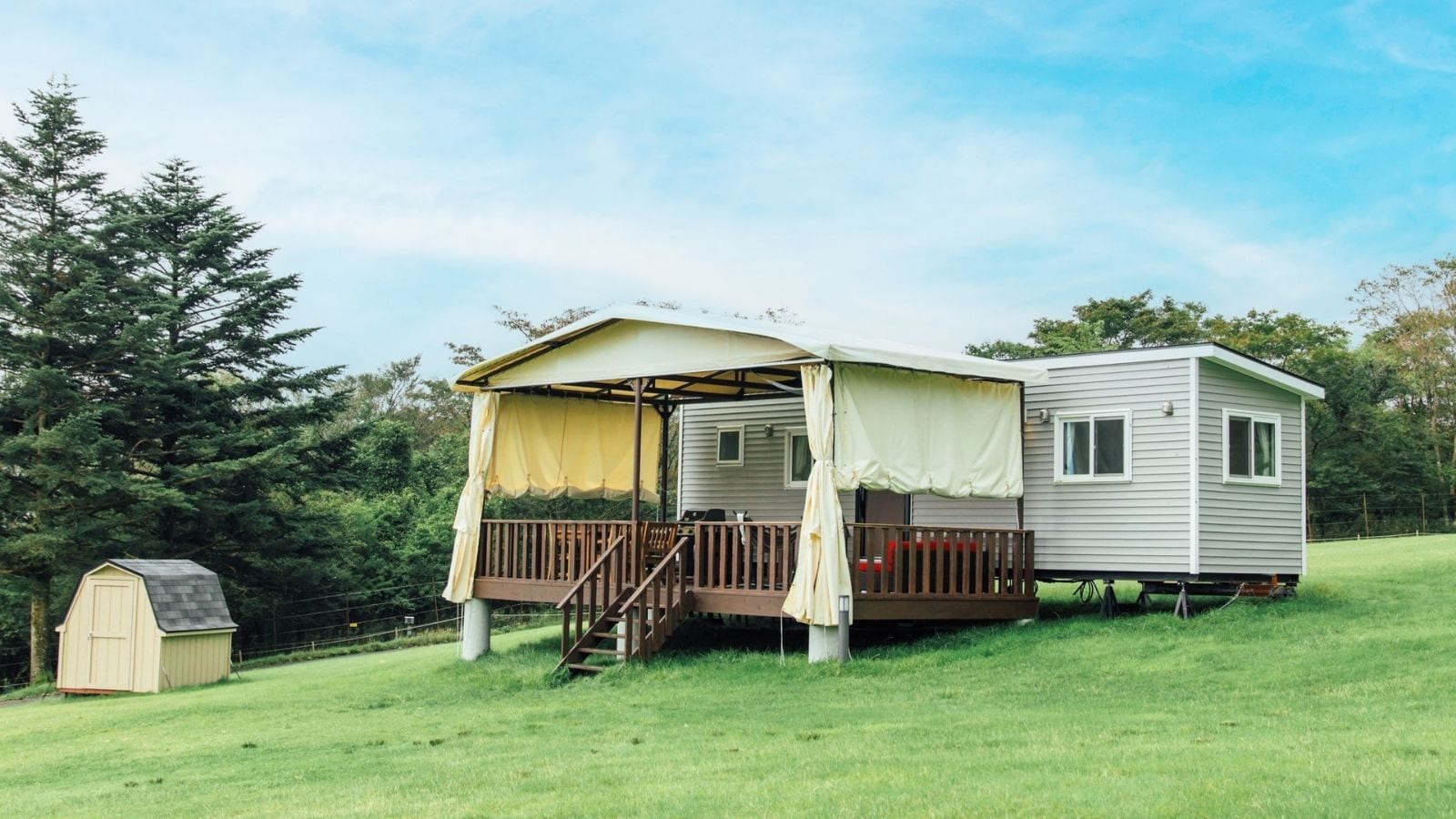 Trailer Cottage Grand Villa exterior