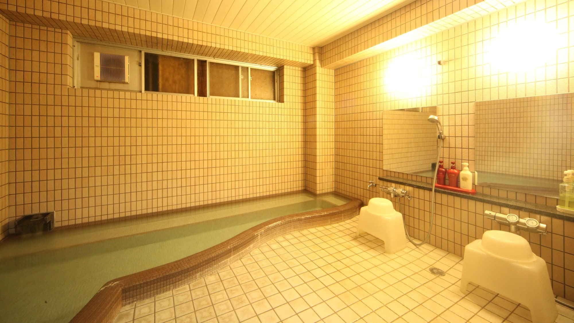 An example of a large communal bath