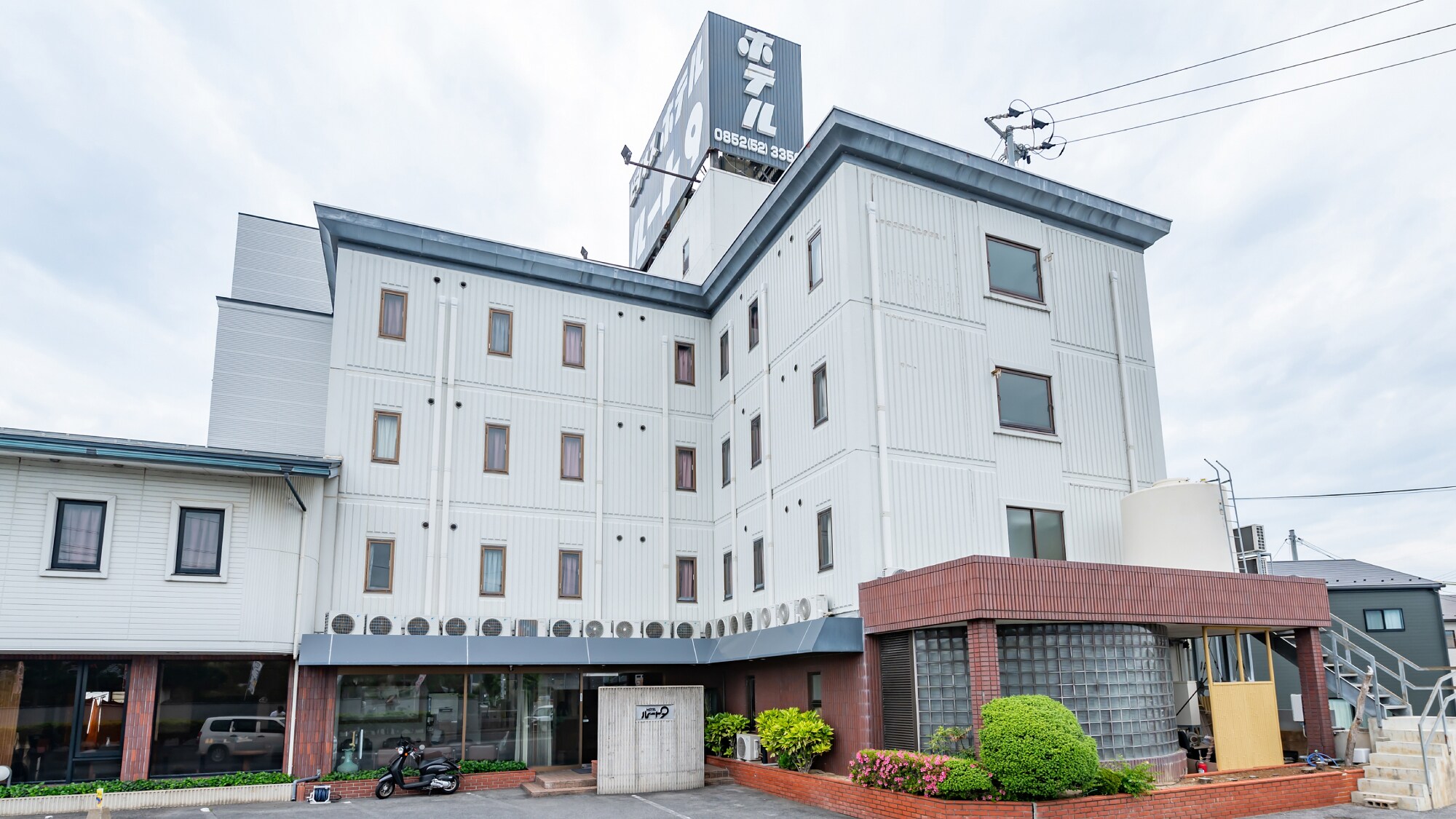 [外观] 大浴场、桑拿、免费停车场