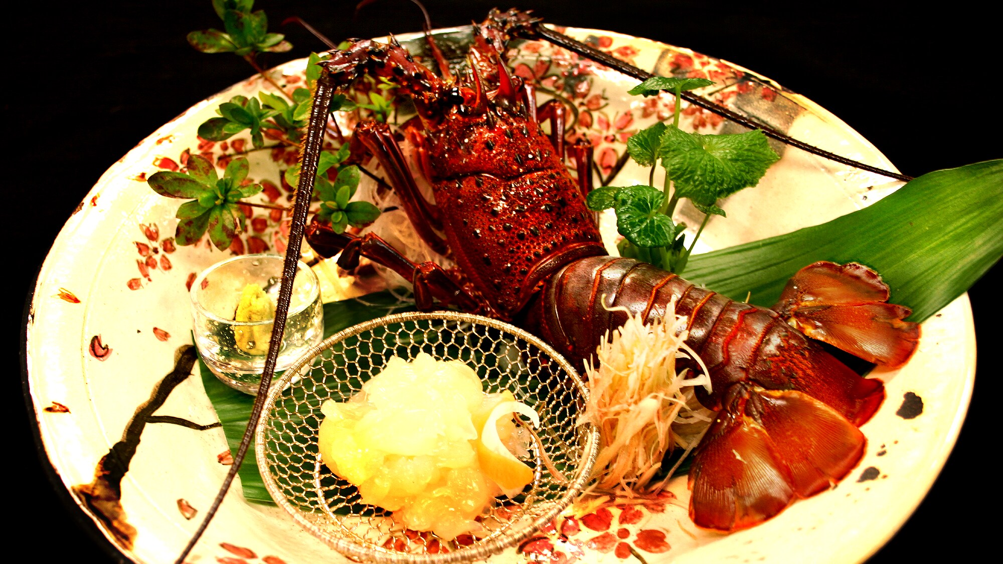 ◆ Special dish "Spiny lobster making"