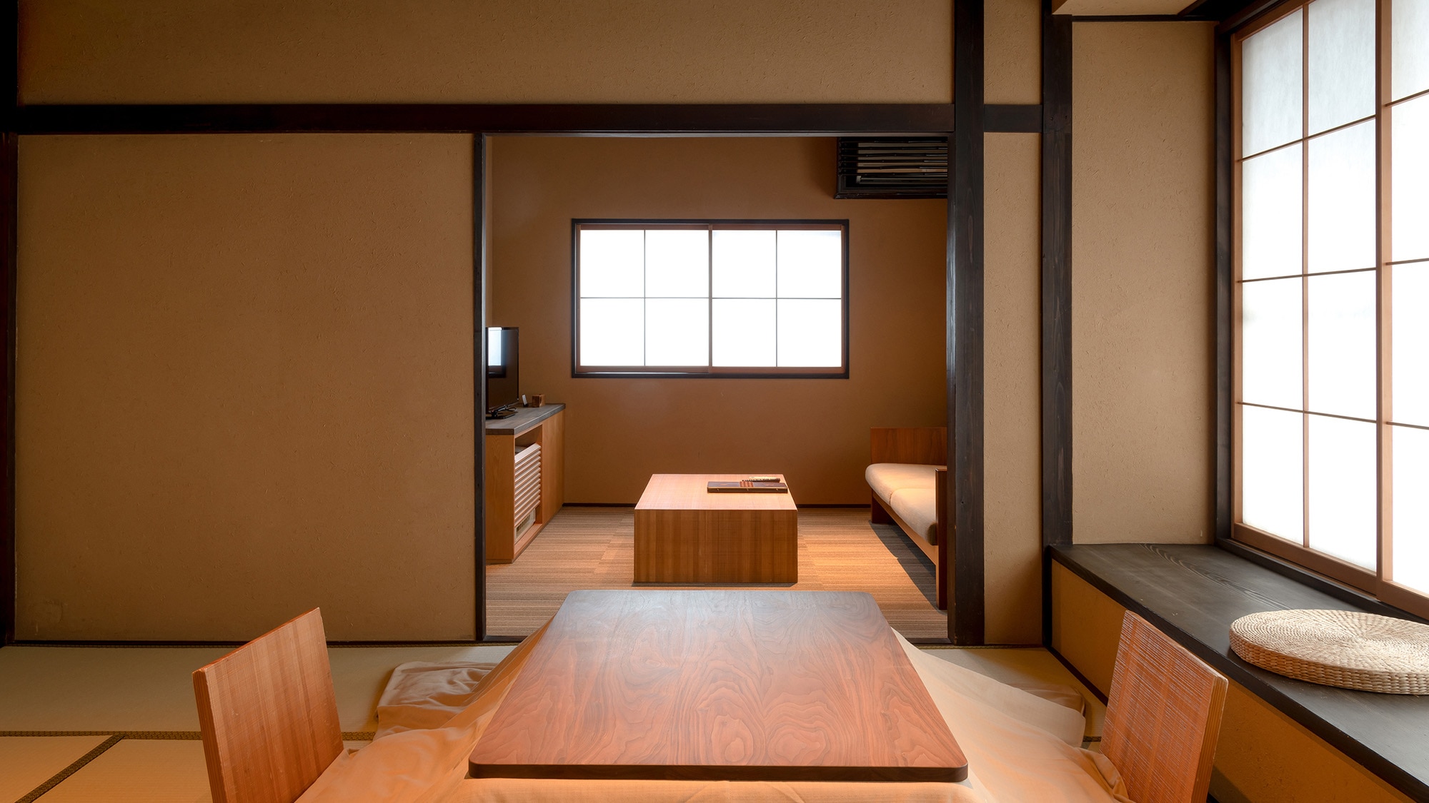 松風的主房間和隔壁房間