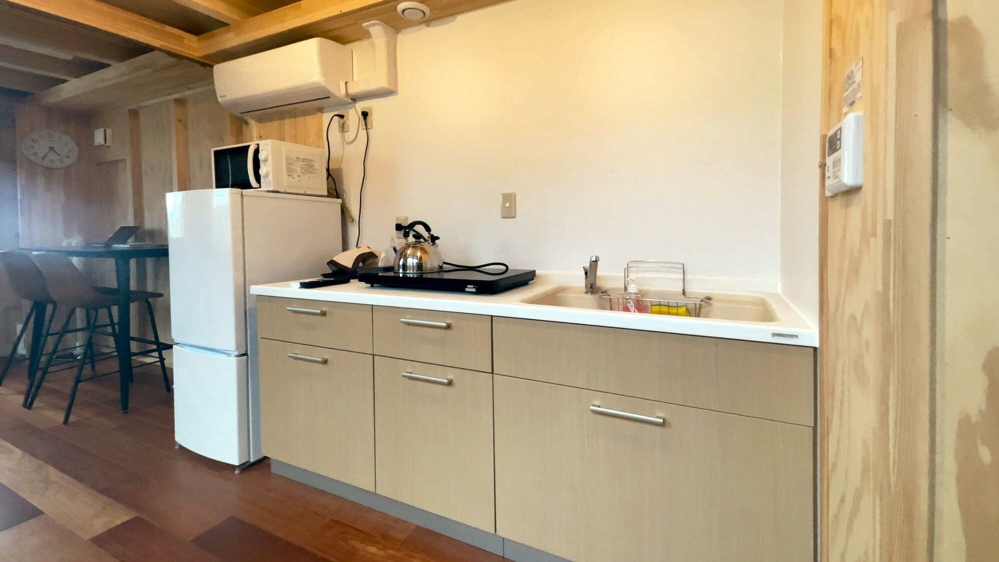 [Moving House] Kitchen installed and self-catering possible