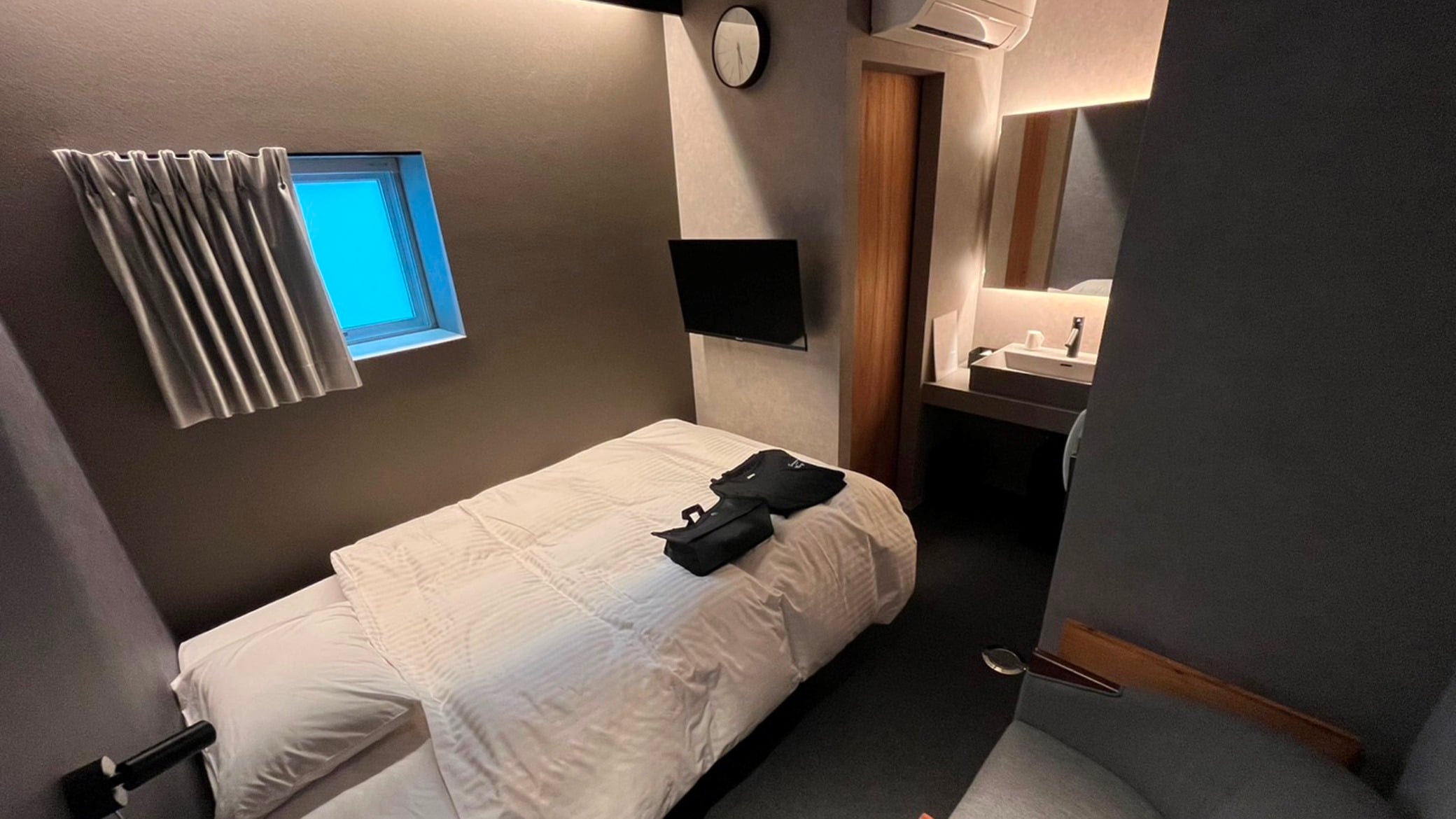 Petite double room