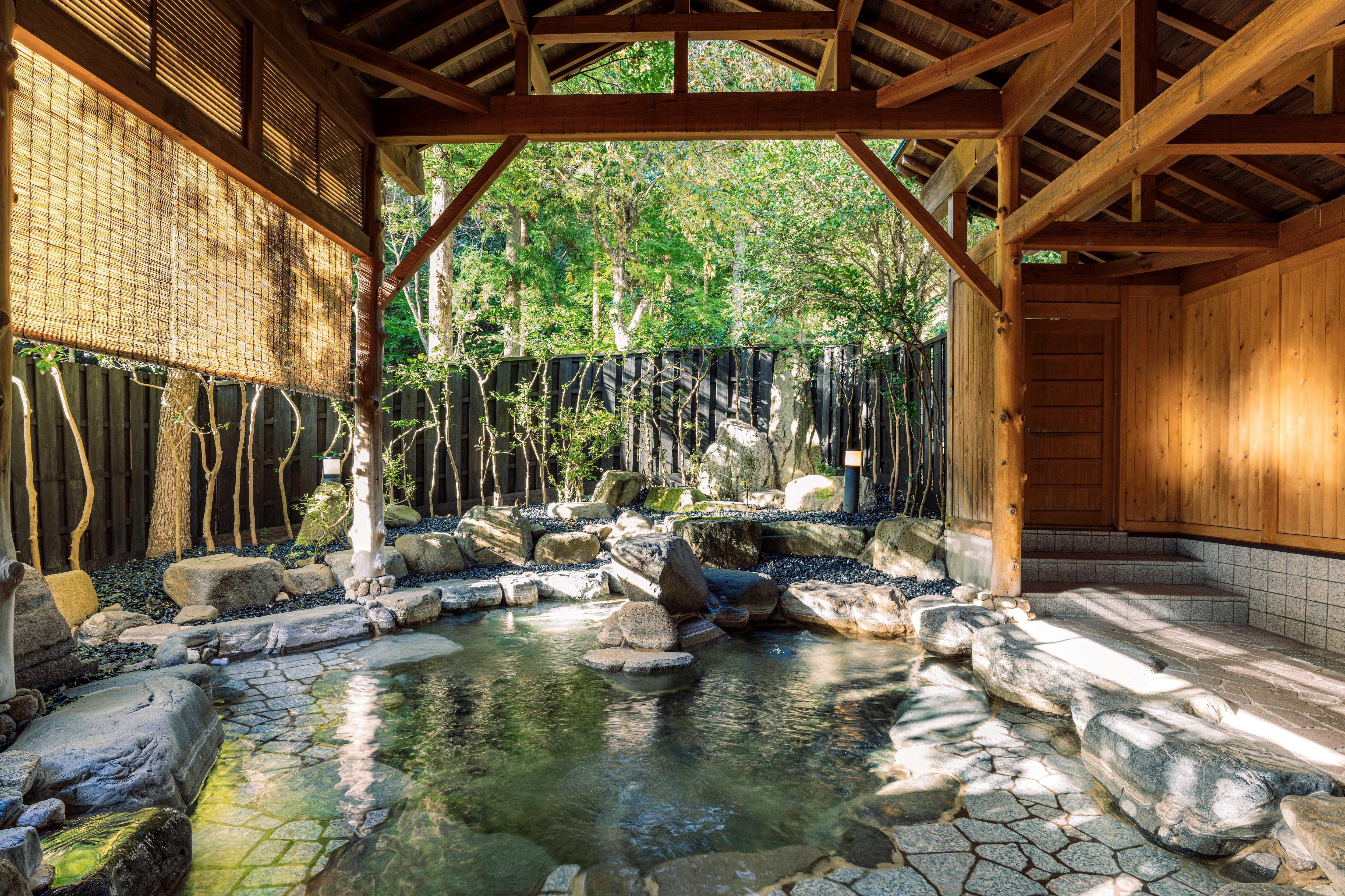 Open-air bath