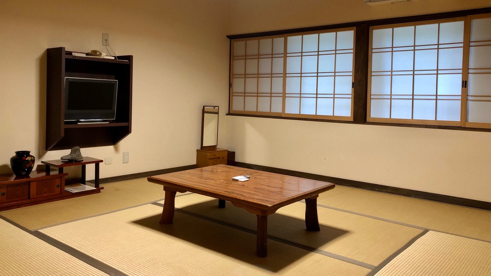 基本日式房间（日式房间6或8张榻榻米）*没有厕所