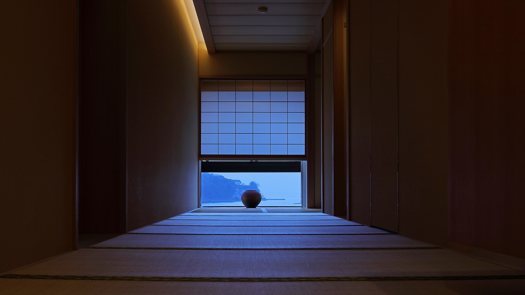 Special room with semi-open-air bath "Tsuki" (Reopened in July 2019)
