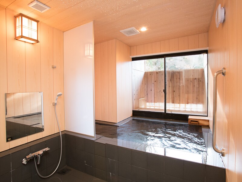 Private bath A
