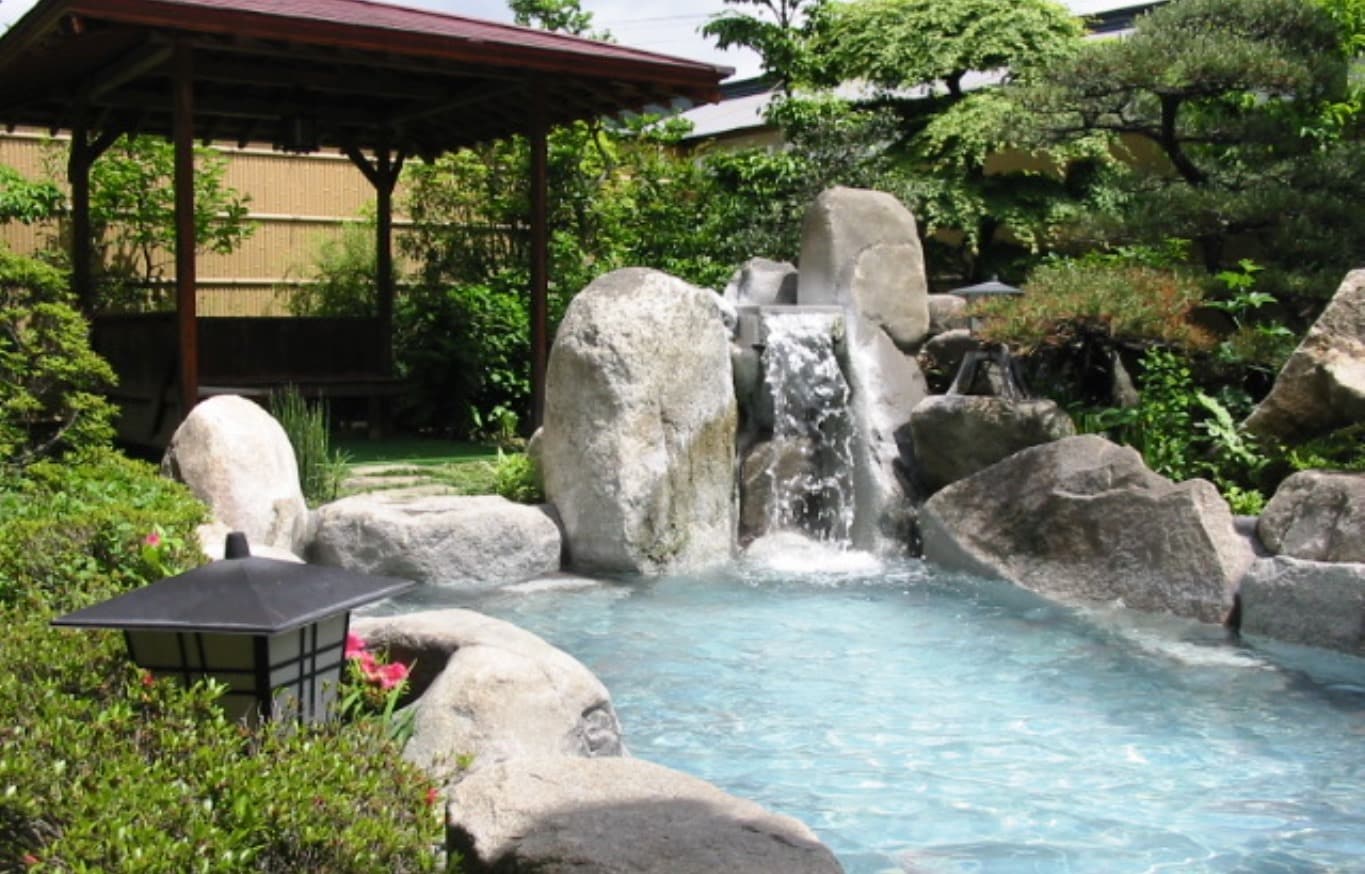 [Open-air bath] Beauty bath with high pH and high salt content