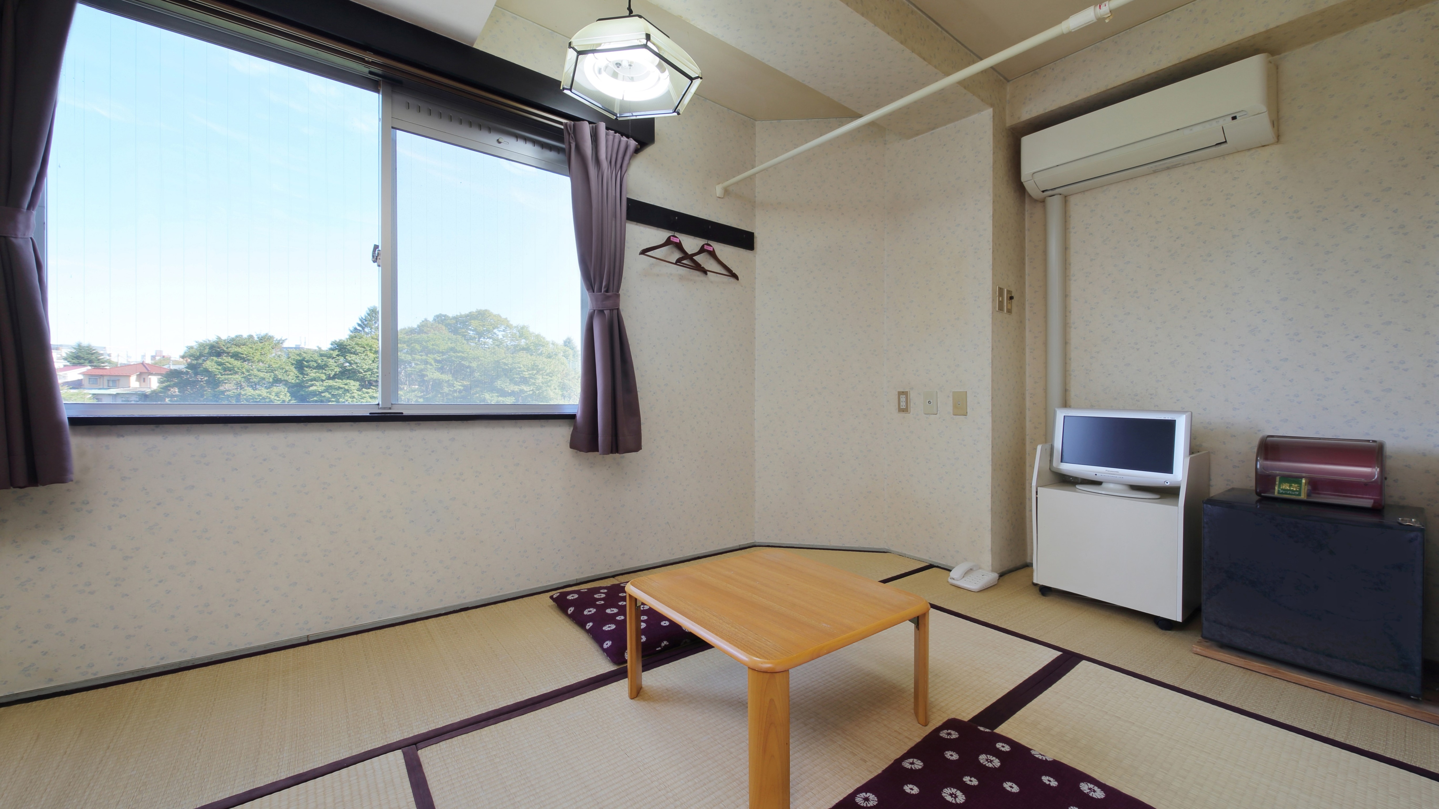 Japanese-style room