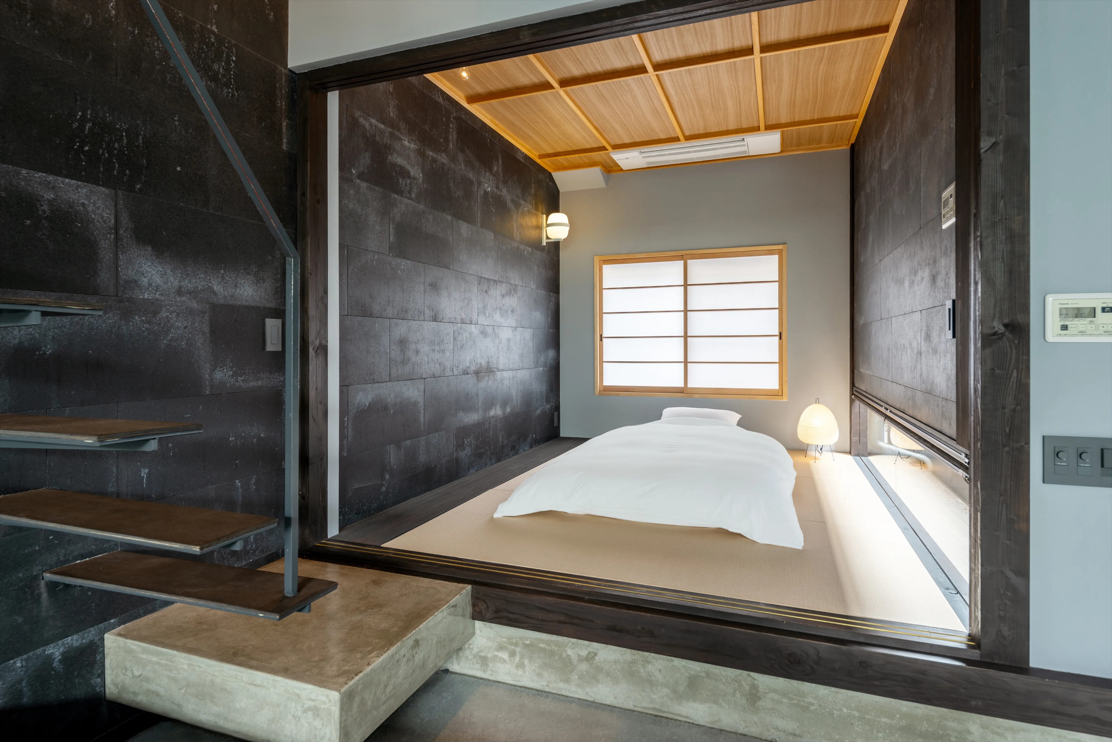 Japanese-style room (futon)