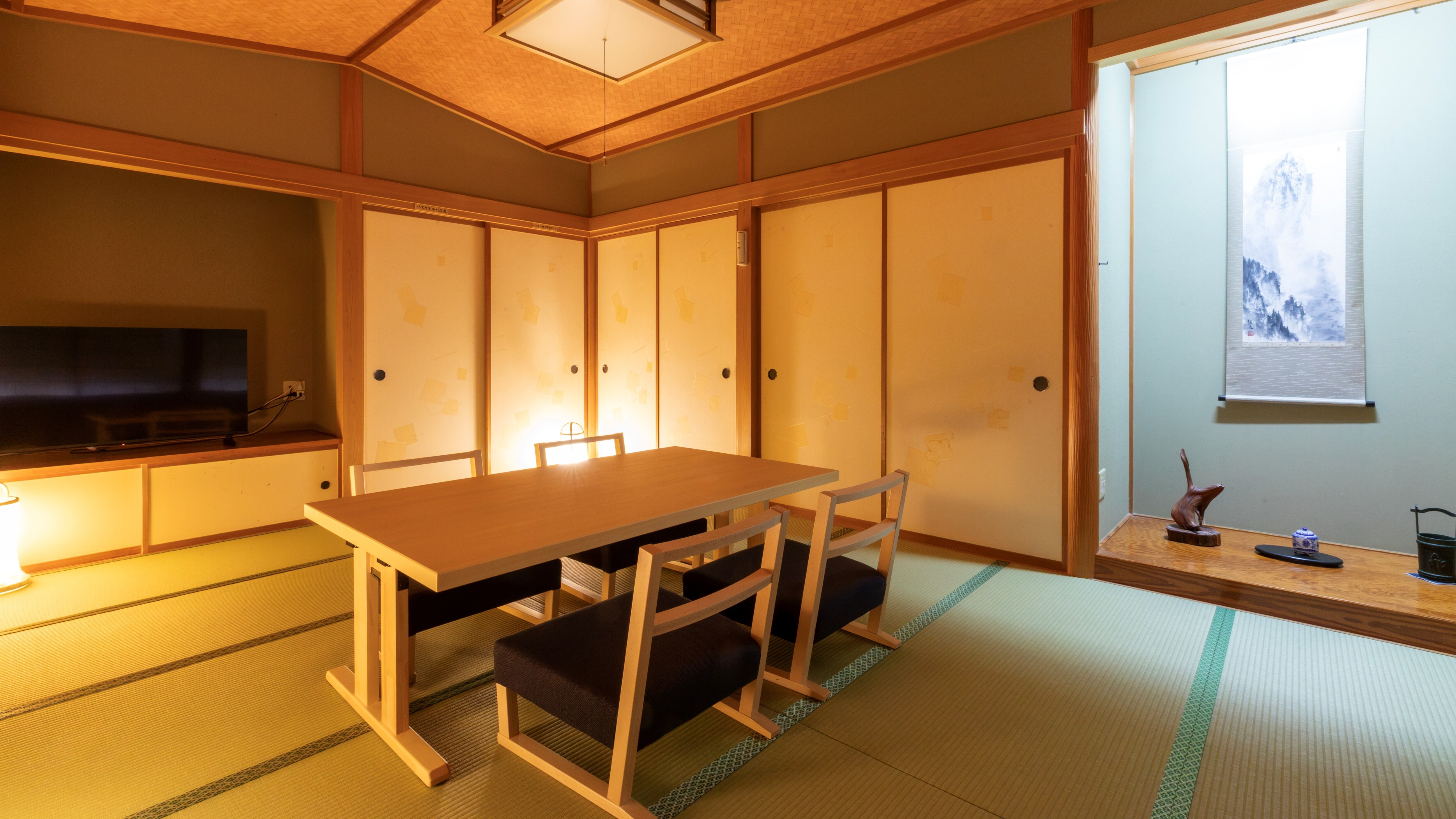 [With private bath] Room 205 Ryokusui, Japanese-style room, 35㎡