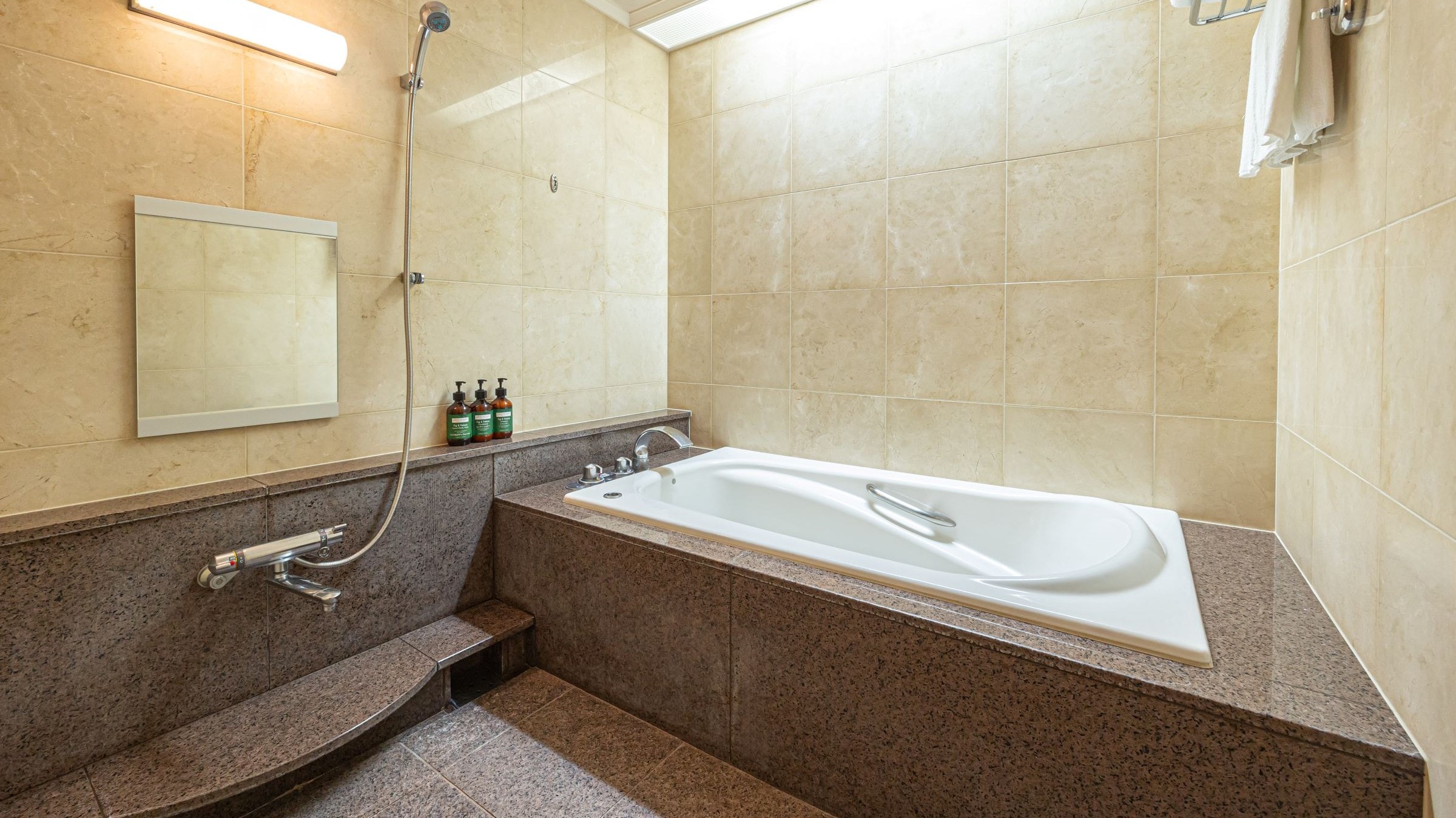 이그제큐티브 스위트 룸 욕실 넓은 이용