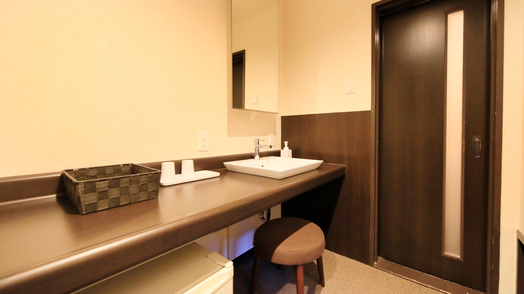 [Japanese-style bedroom (no bath)]