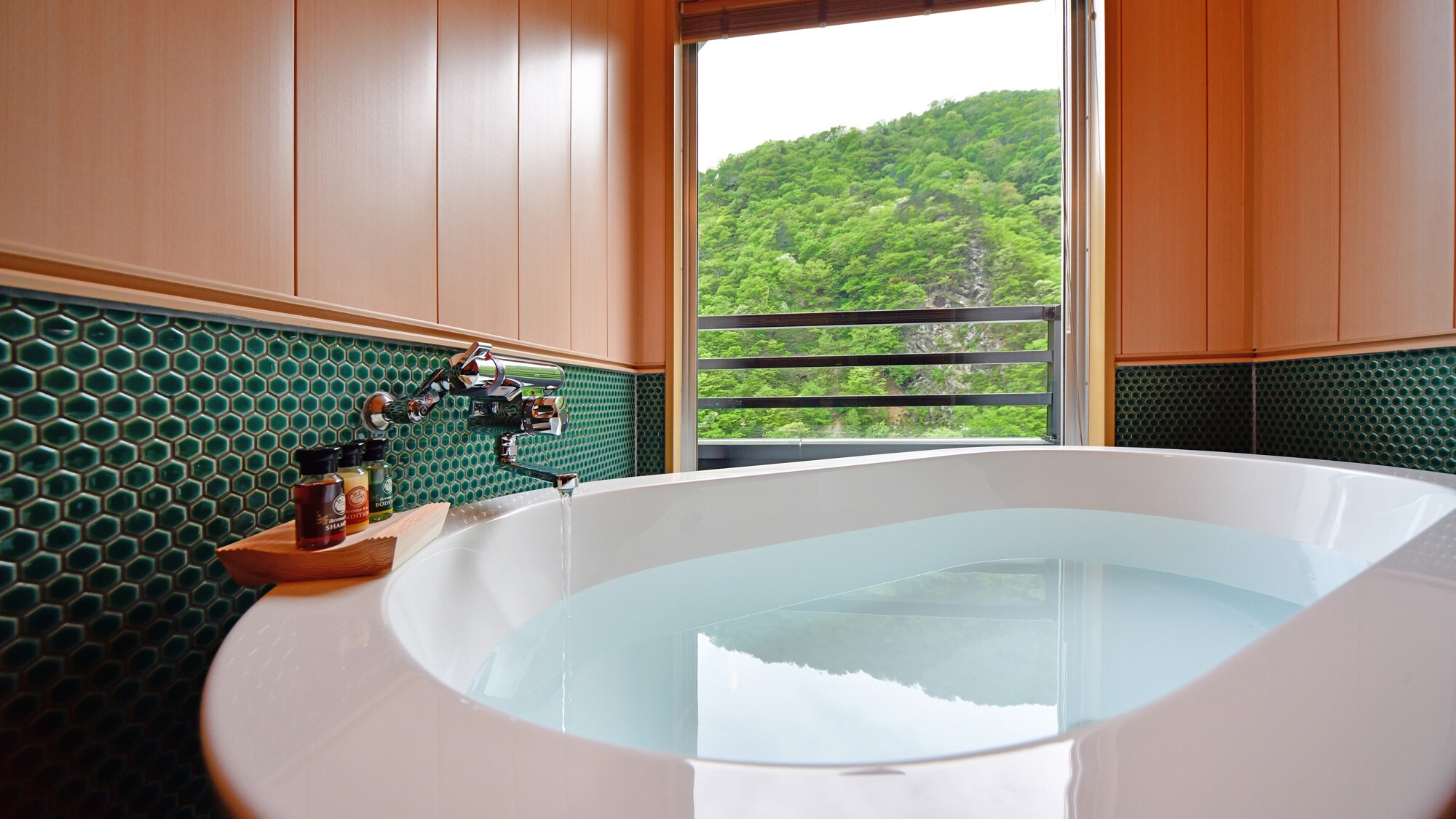 Rooms with indoor hot spring baths