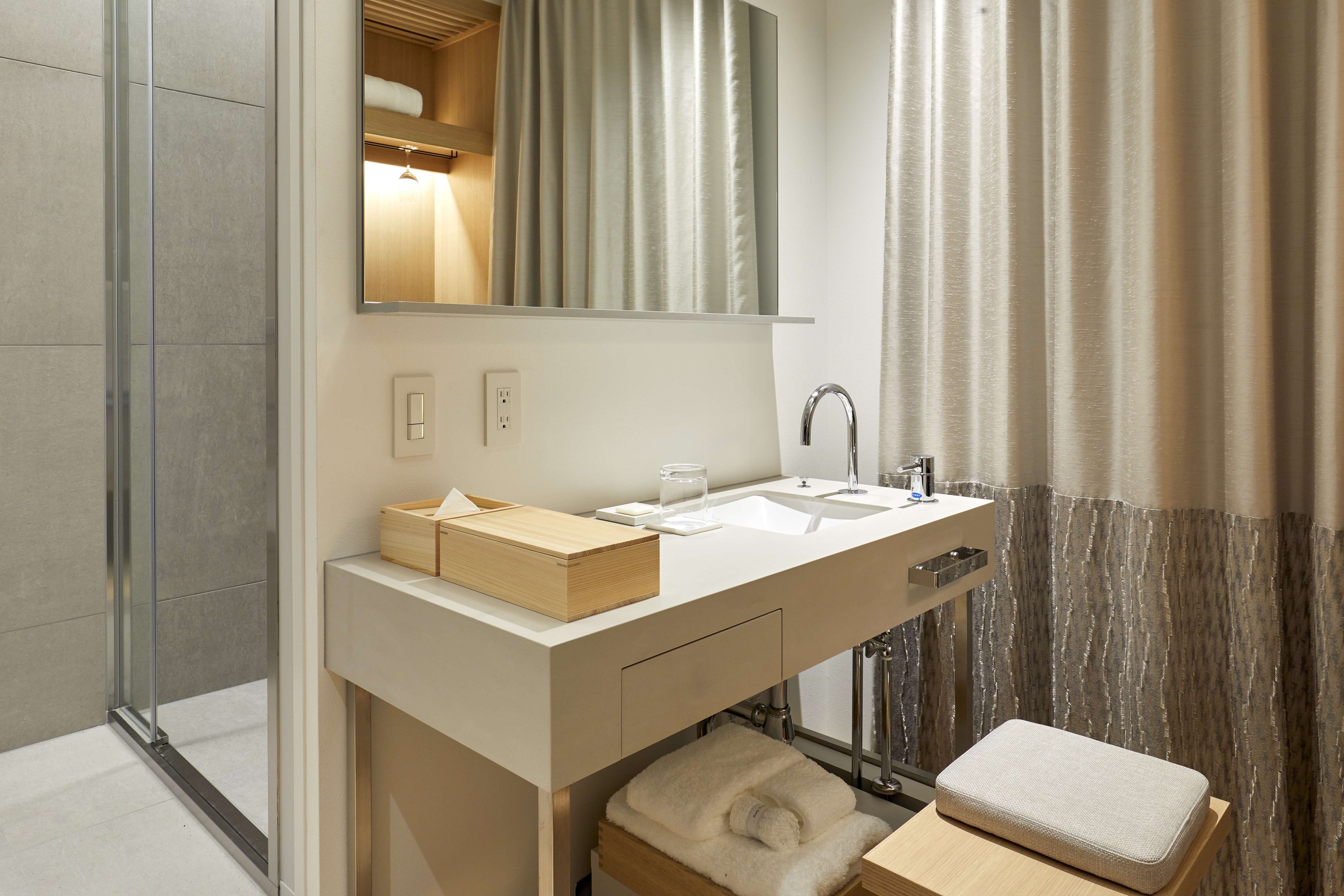 Standard semi-double washroom (3F)