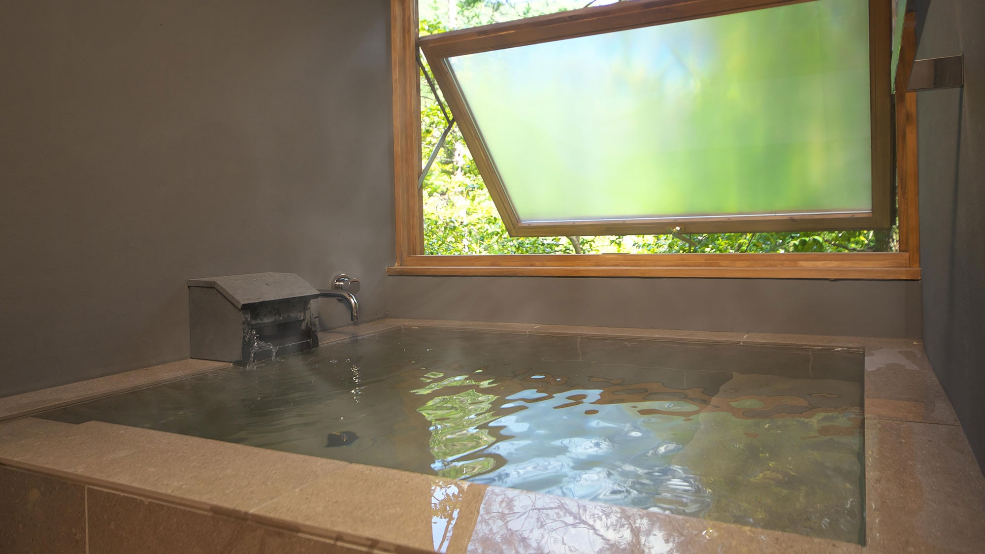 [Mountain Villa] Five-star Japanese-Western style special room with adjacent room (with semi-open-air bath)