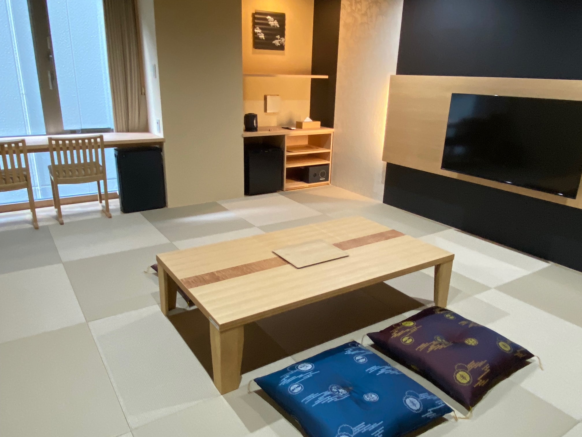 Japanese-style room 12 tatami mats