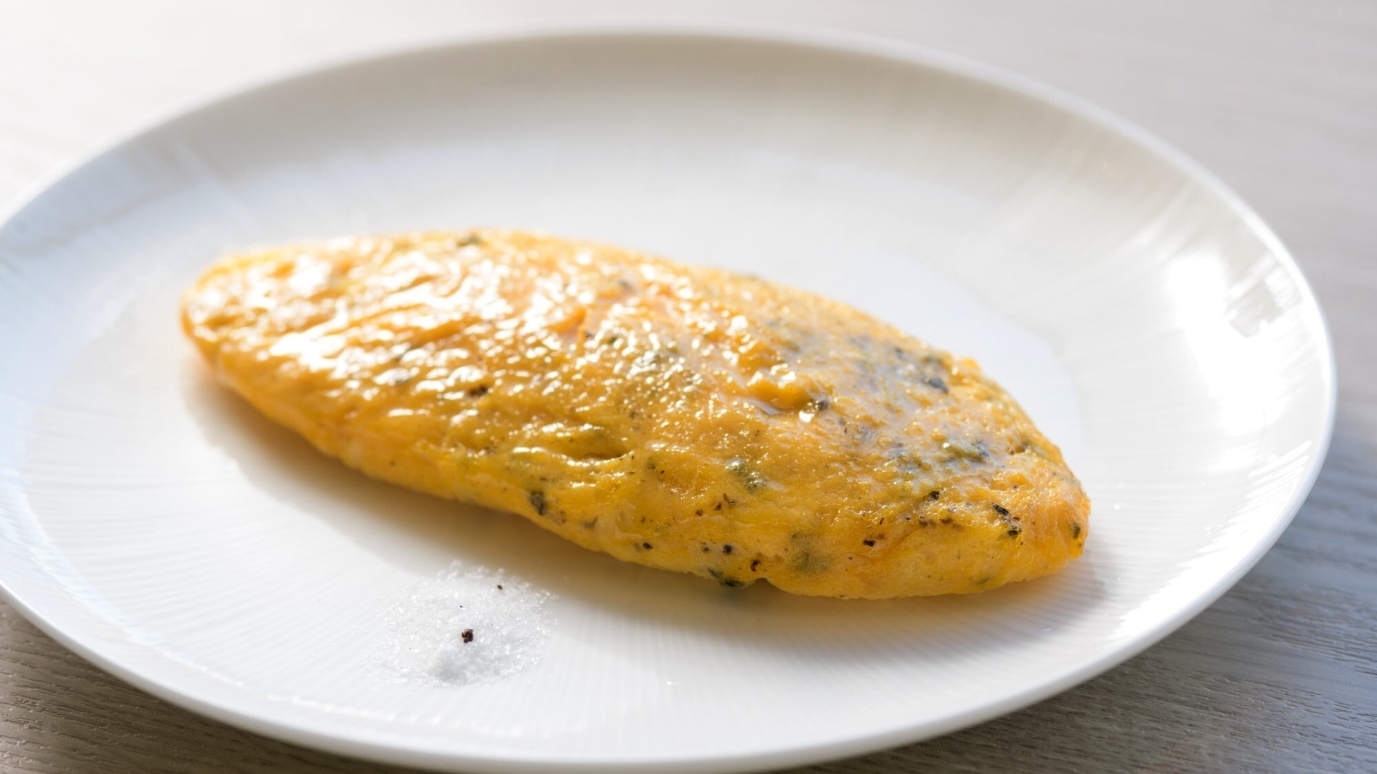[Meal example] "Triple truffle omelette" Enjoy a fragrant omelette prepared in the live kitchen.