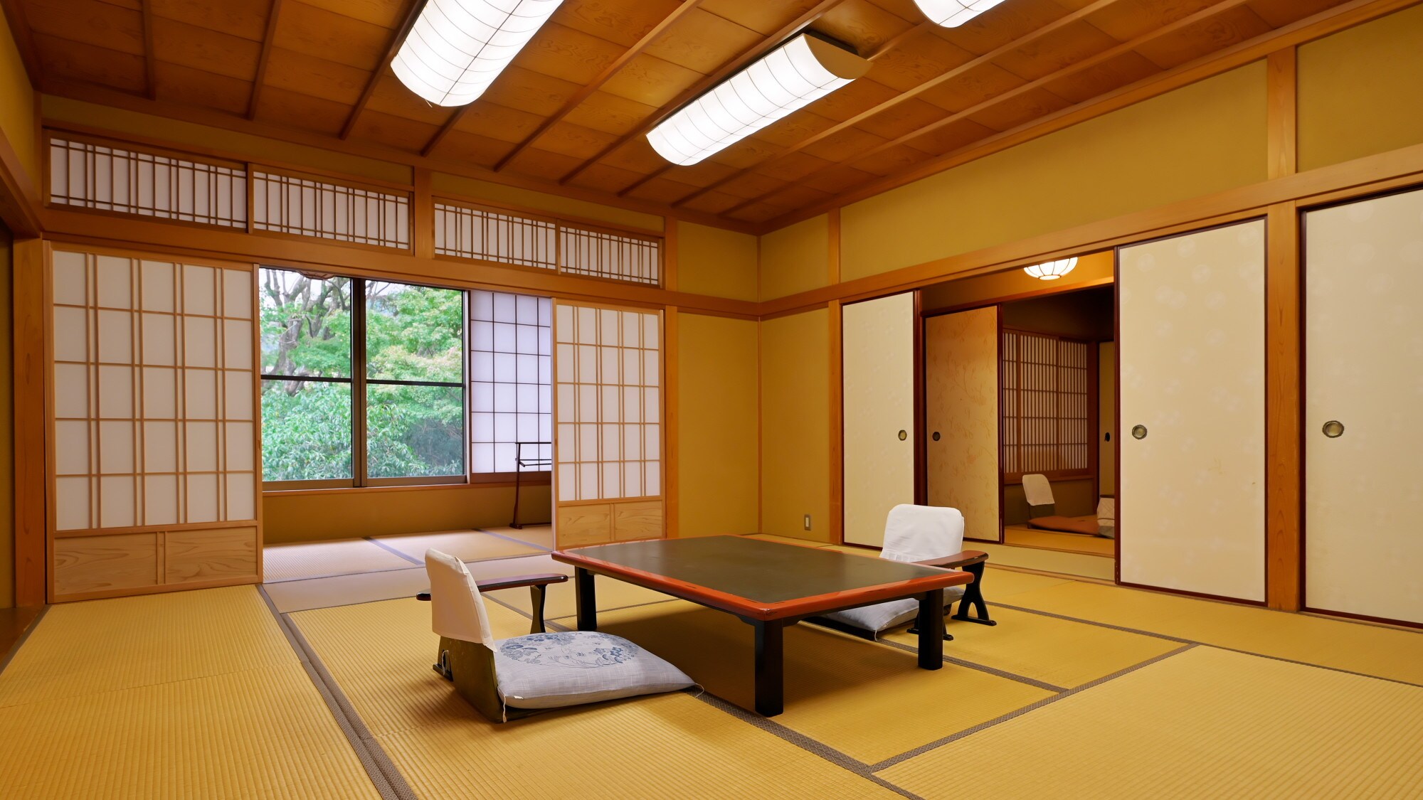[Kamar tamu / Kagetsu] Lantai 3 / Kamar bergaya Jepang 15 tikar tatami + 5 tikar tatami dengan kotatsu cekung + 5 tikar tatami di kamar sebelah + 6 tikar tatami di kamar bergaya Barat