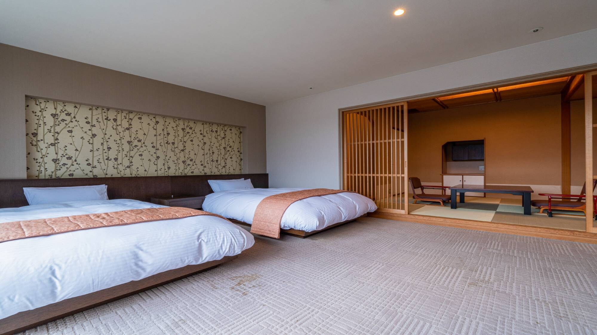 Main building: Superior Japanese-Western room
