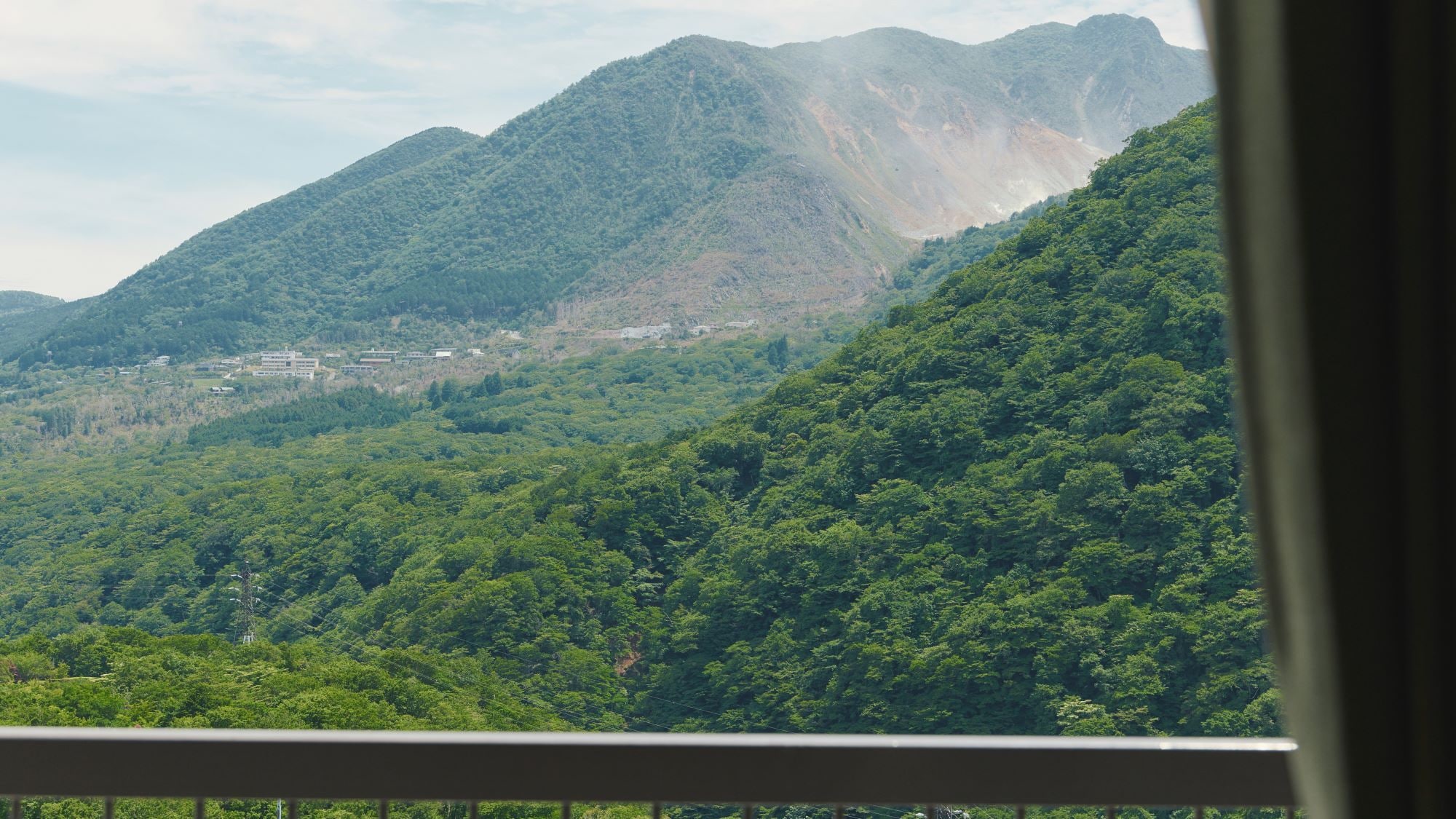 Standard Room/Enjoy the magnificent view of nature
