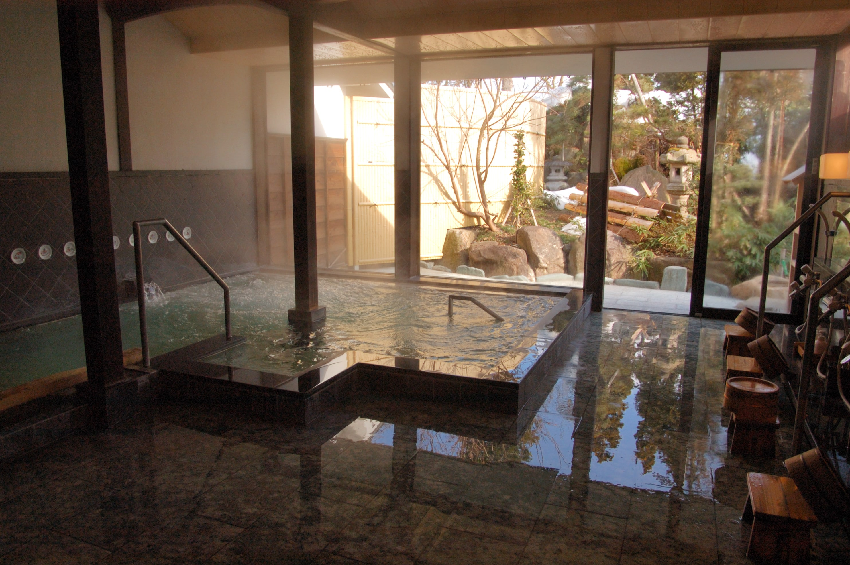 [Large public bath] Seseragi-no-yu Indoor bath