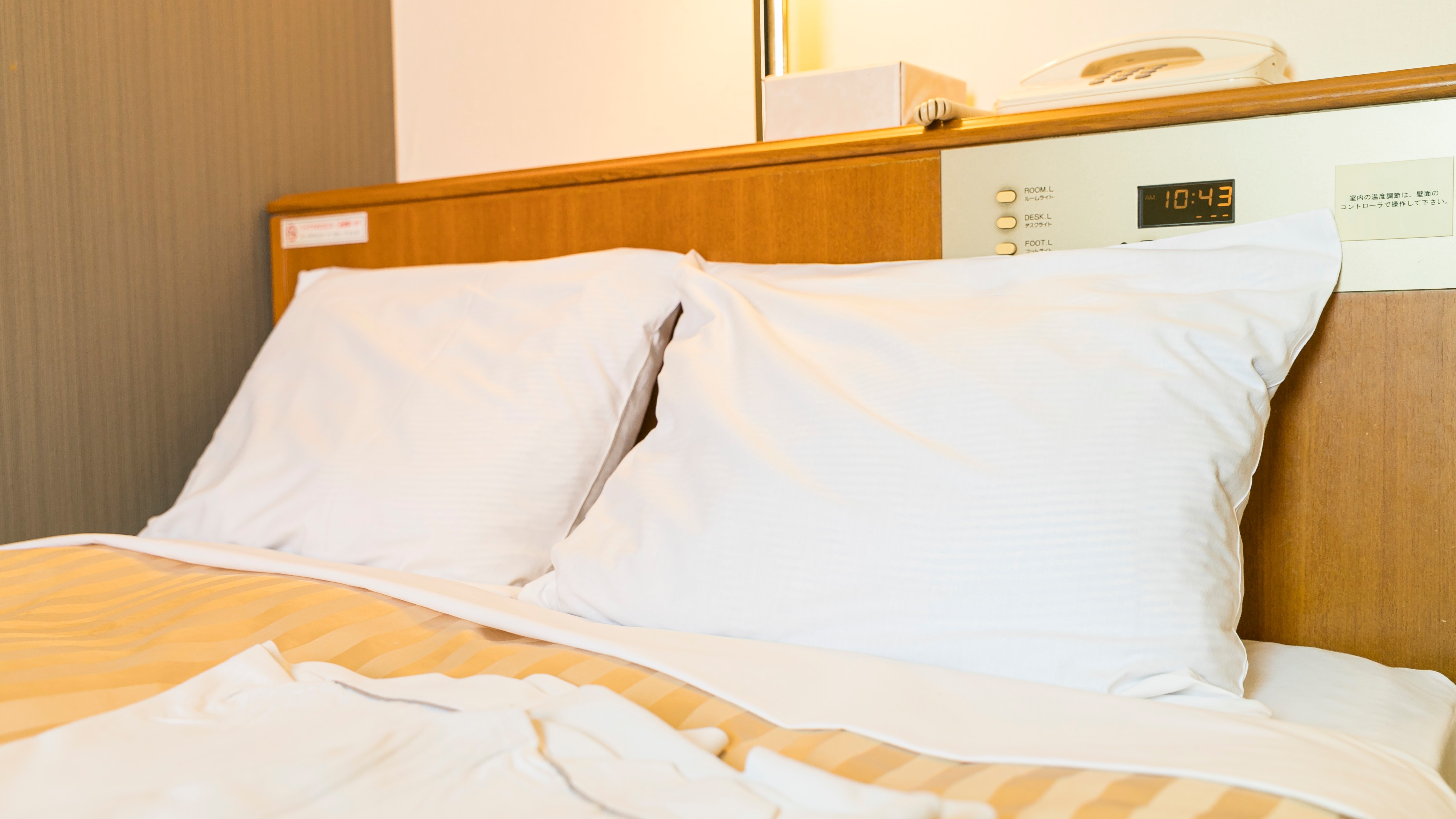Semi-double room