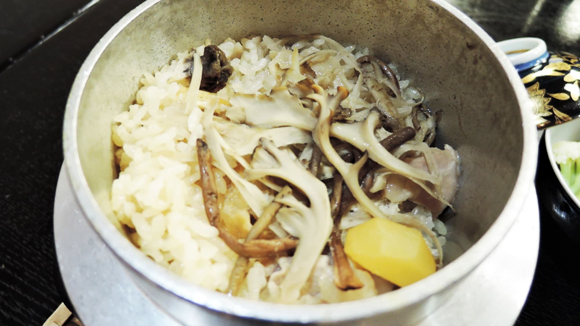*[晚餐示例] 釜饭